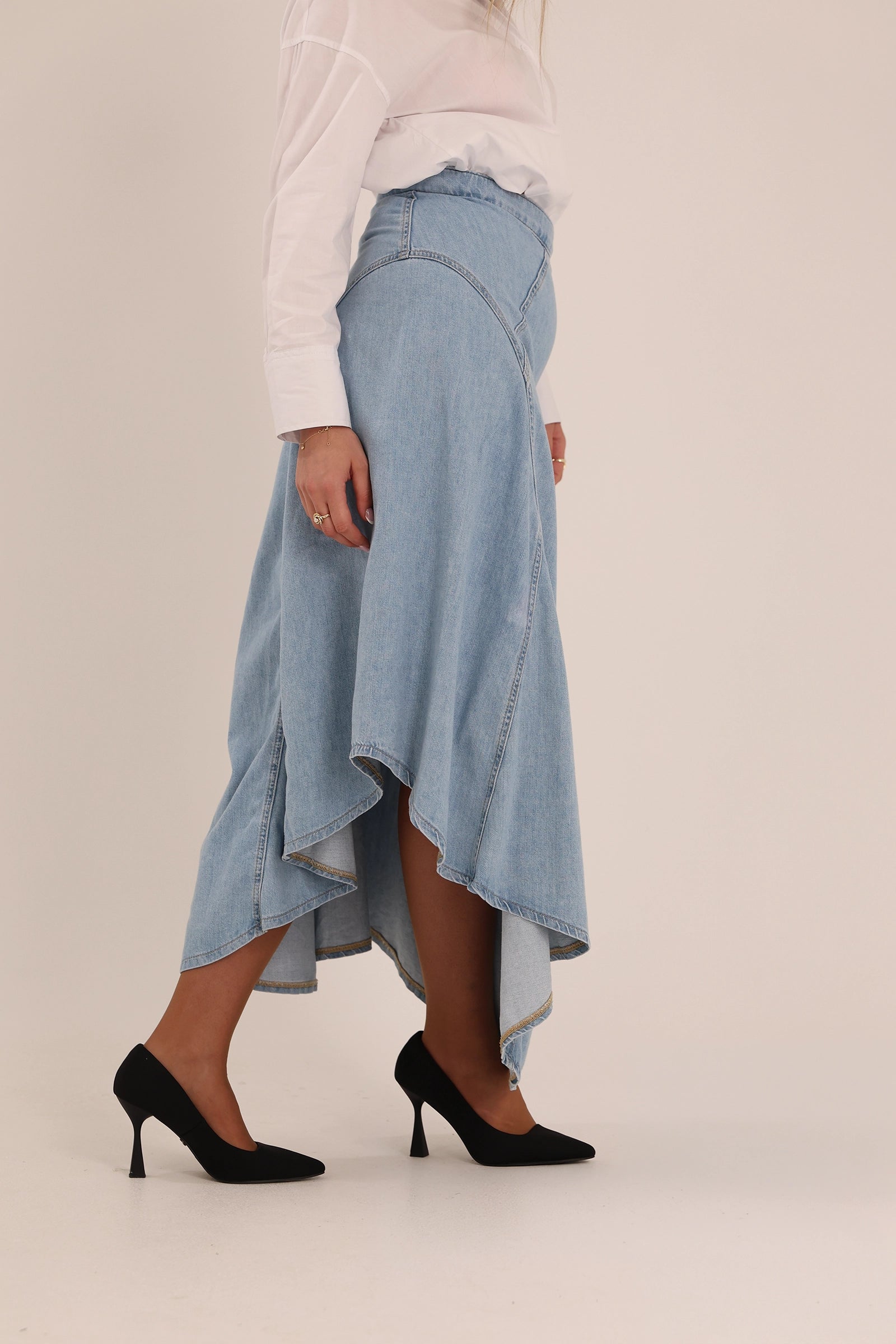 Fund asymmetric denim