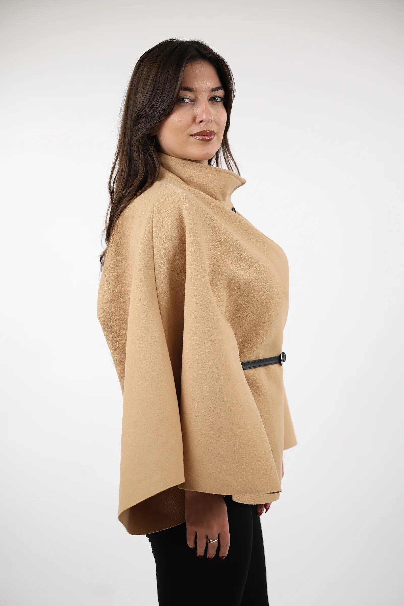 PALLTO BELTED PONCHO