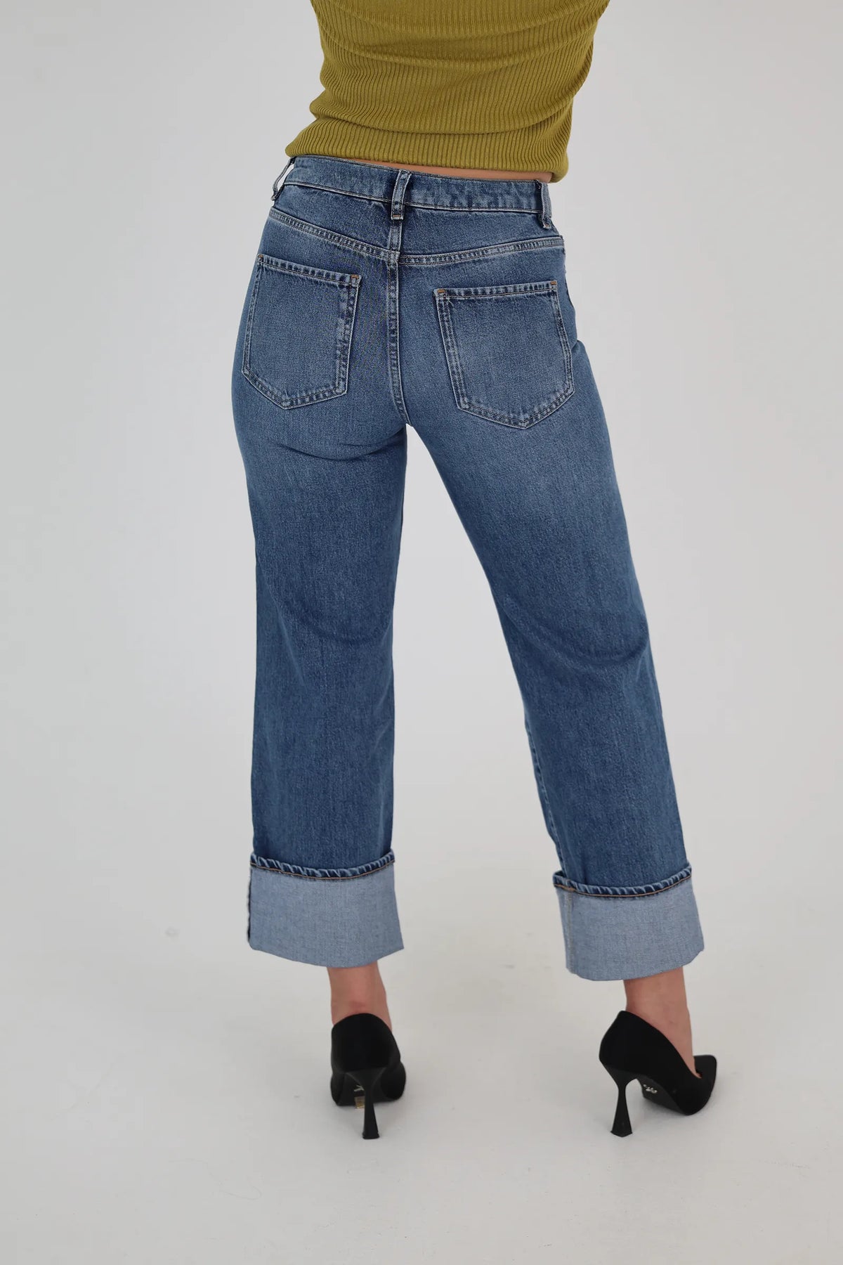 Farmerka rolled cuffs