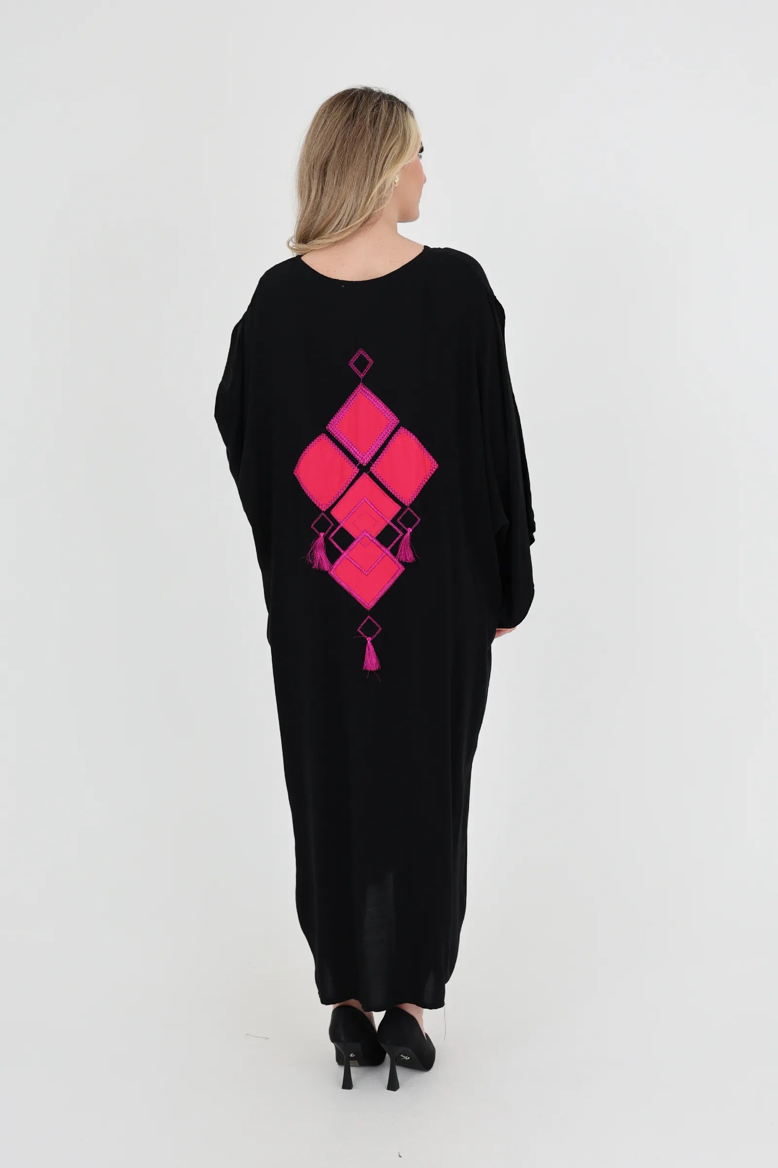 Fustan embroidered