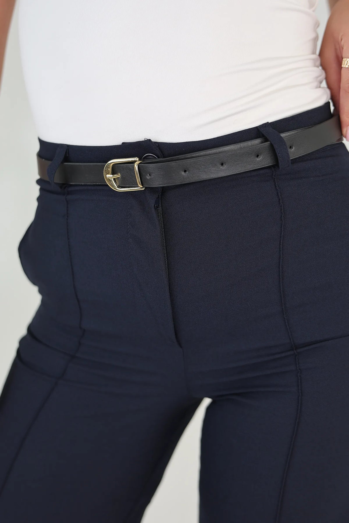 Pantallona with belt