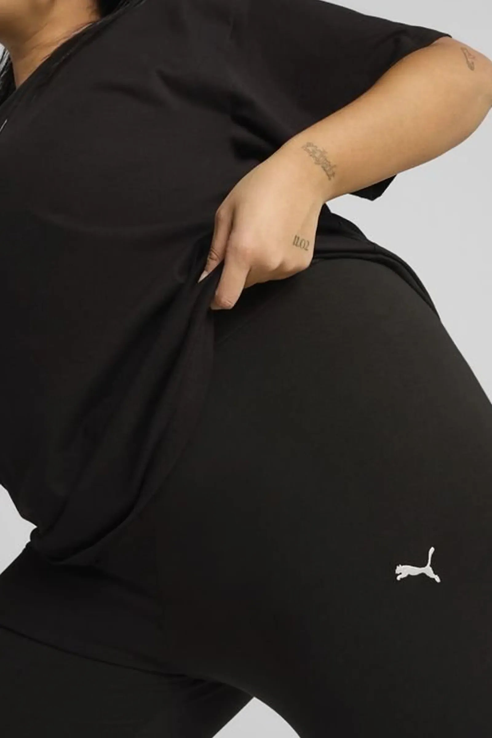 HELLANKE PUMA ESS LEGGINGS