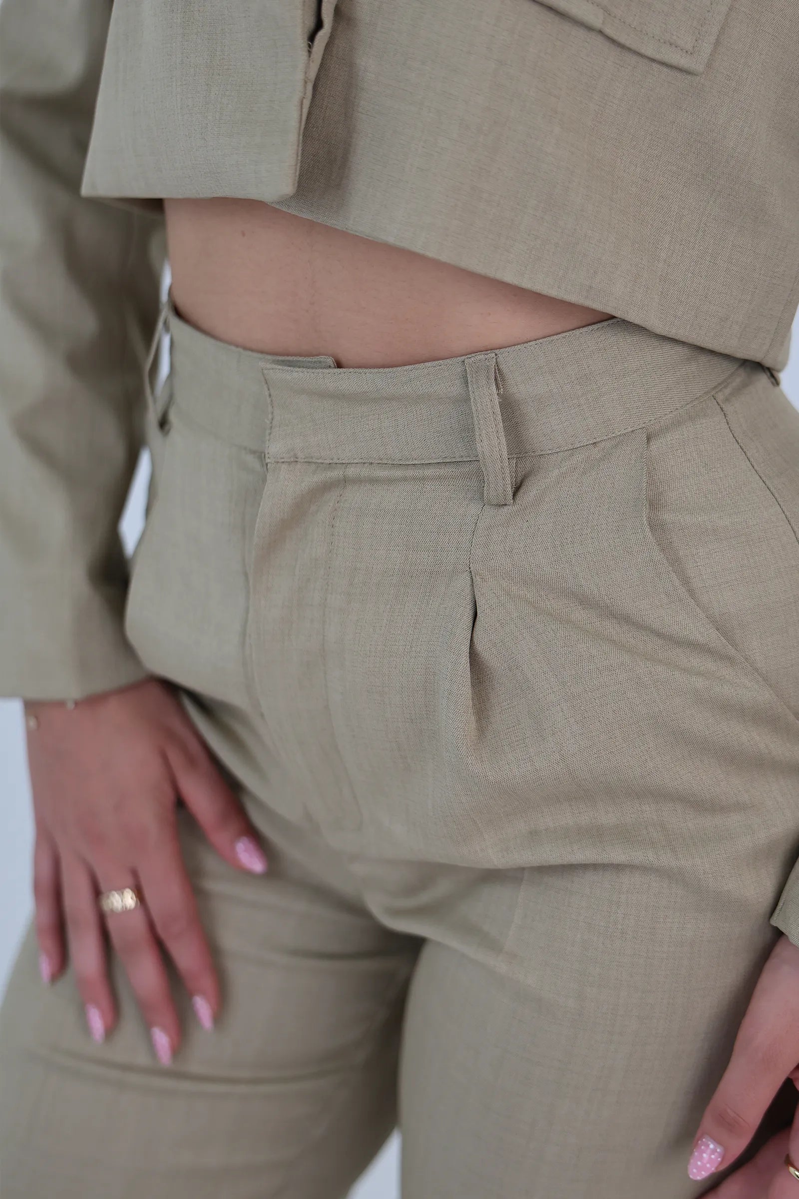 Pantallona front pleats