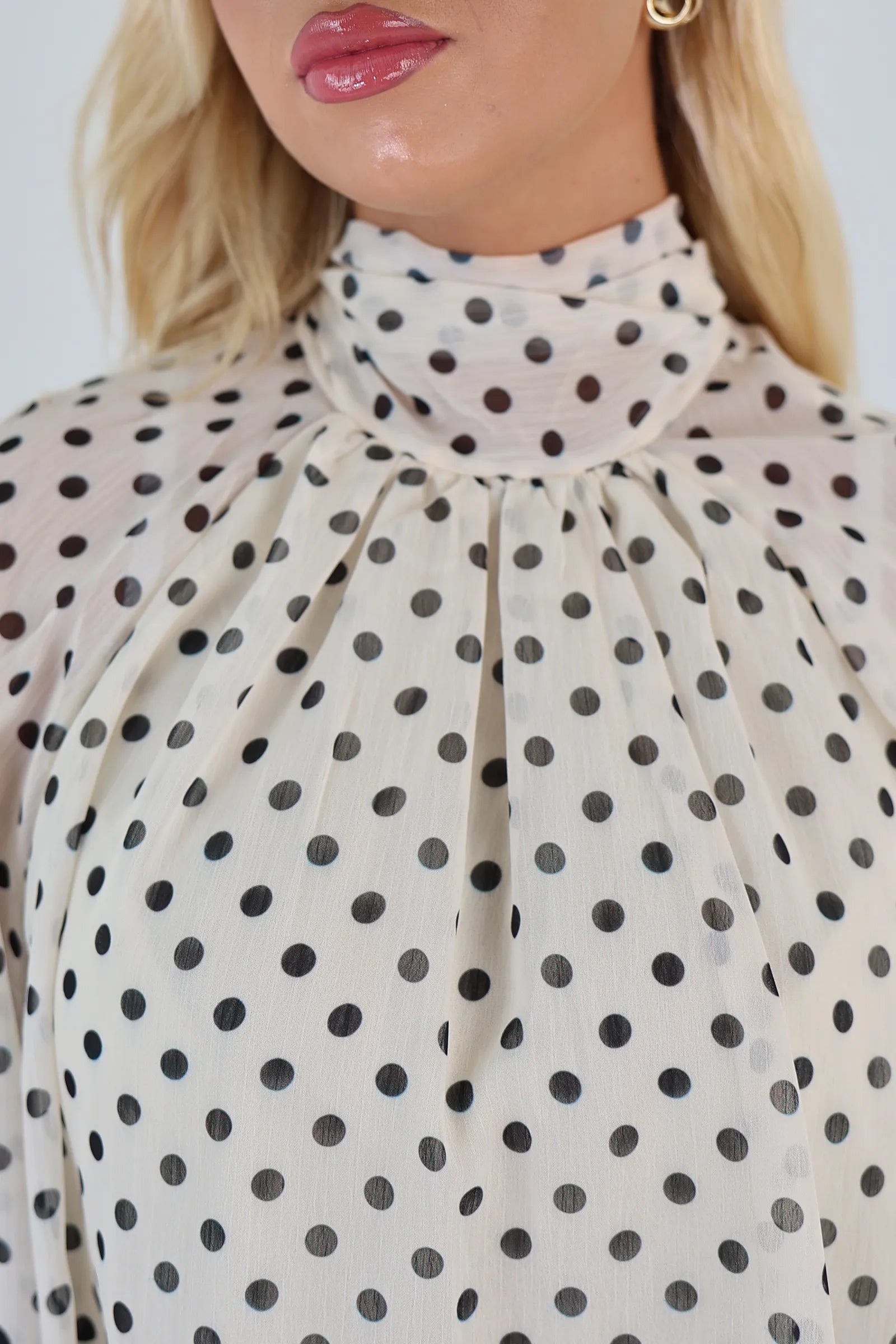 Kemishe dot shirt
