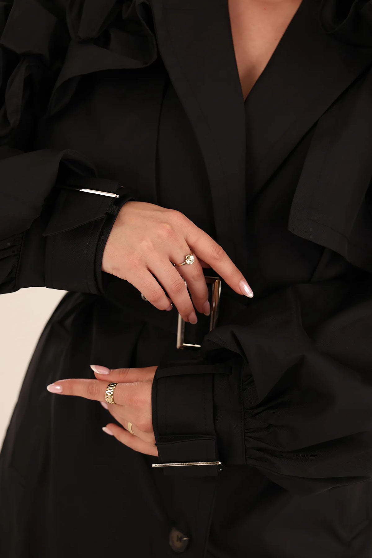 Mantil oversized ruffle