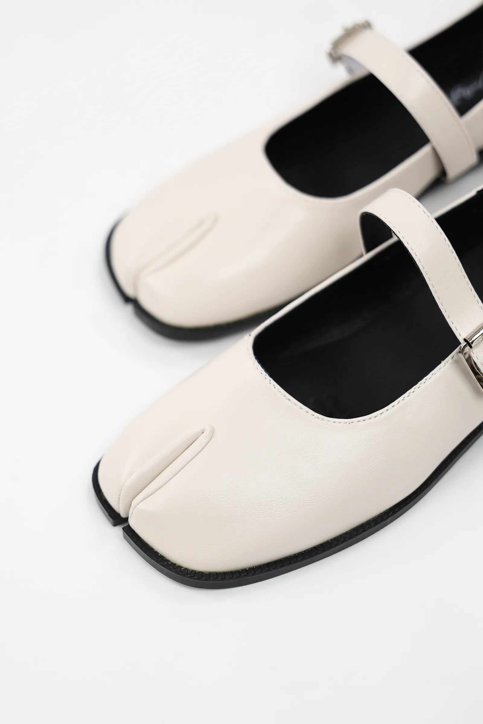 KËPUCË SPLIT TOE