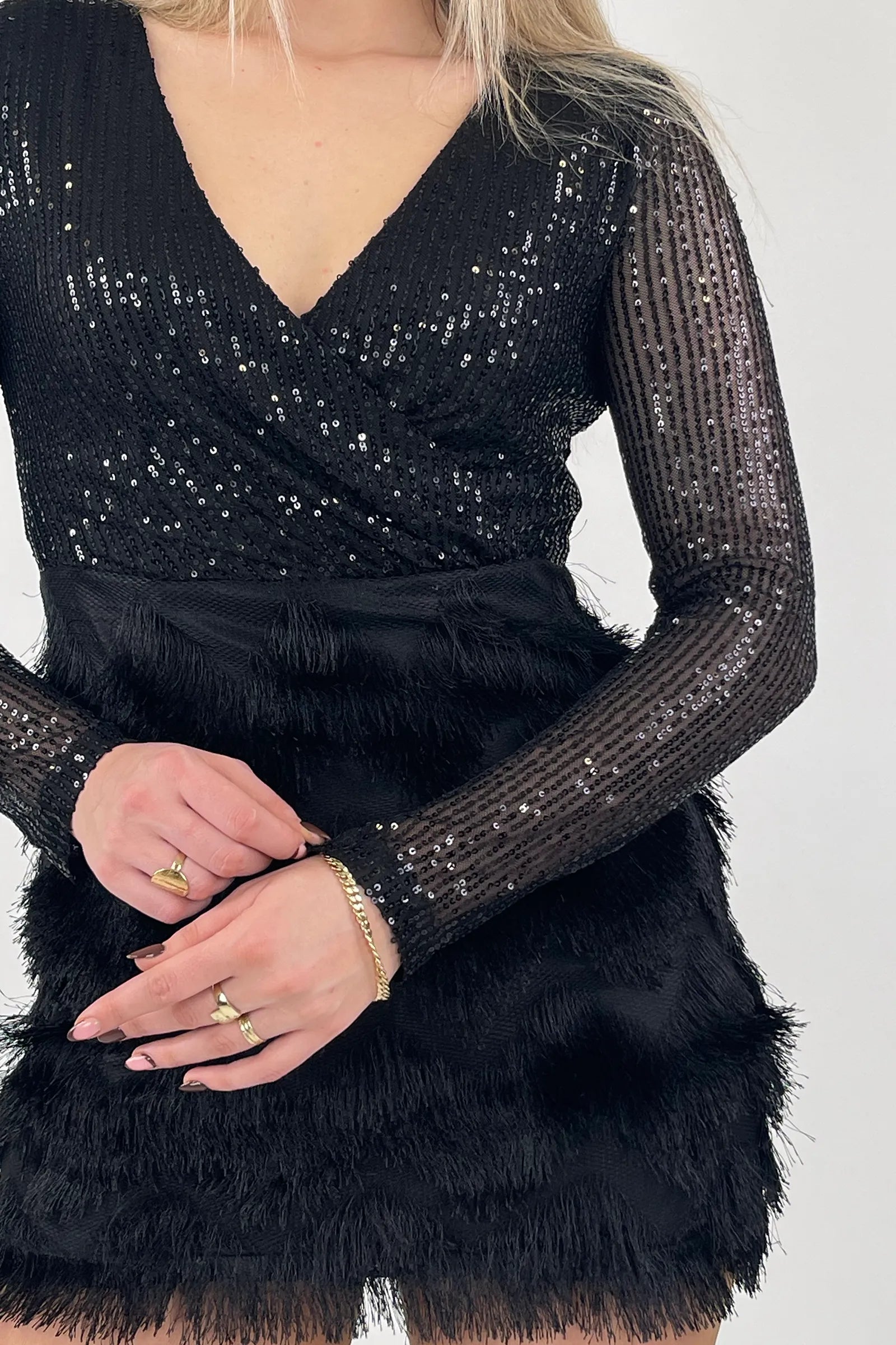 Fustan black feather glow