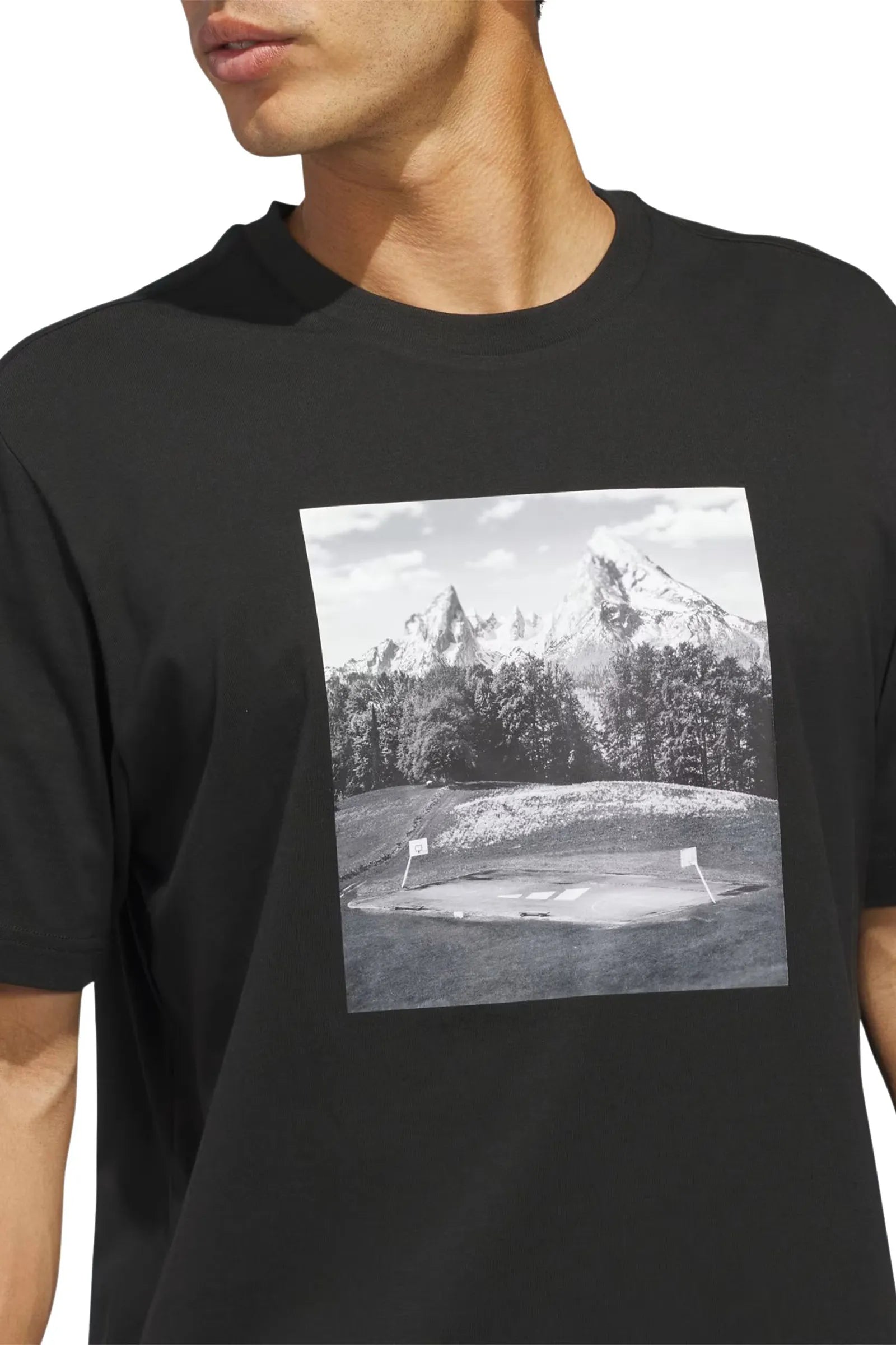 Maice adidas hoop sanctuary graphic t-shirt JZ7538