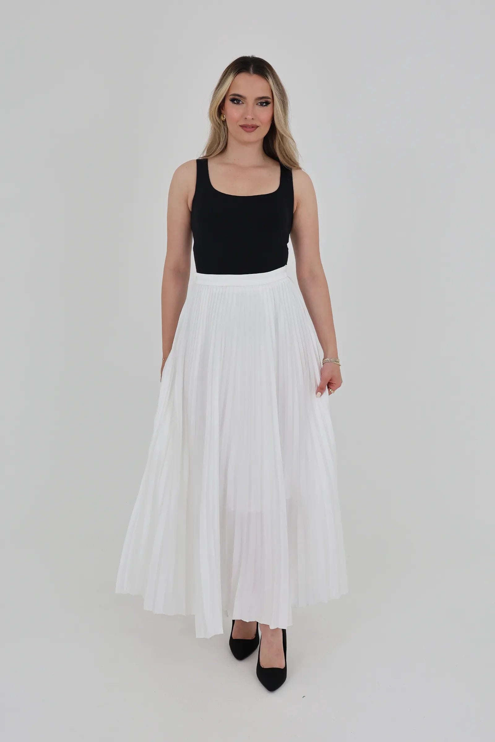 Set flowy pleated