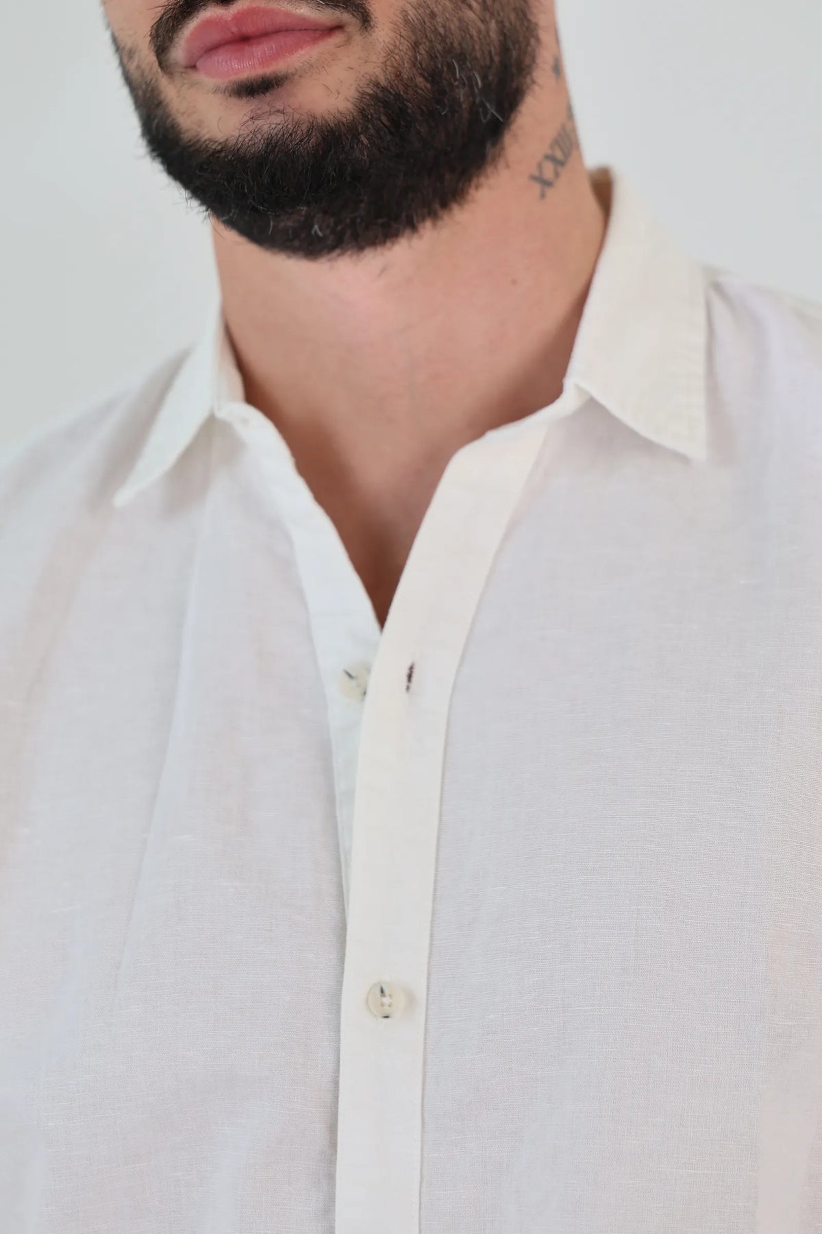 Kemishe classic collar