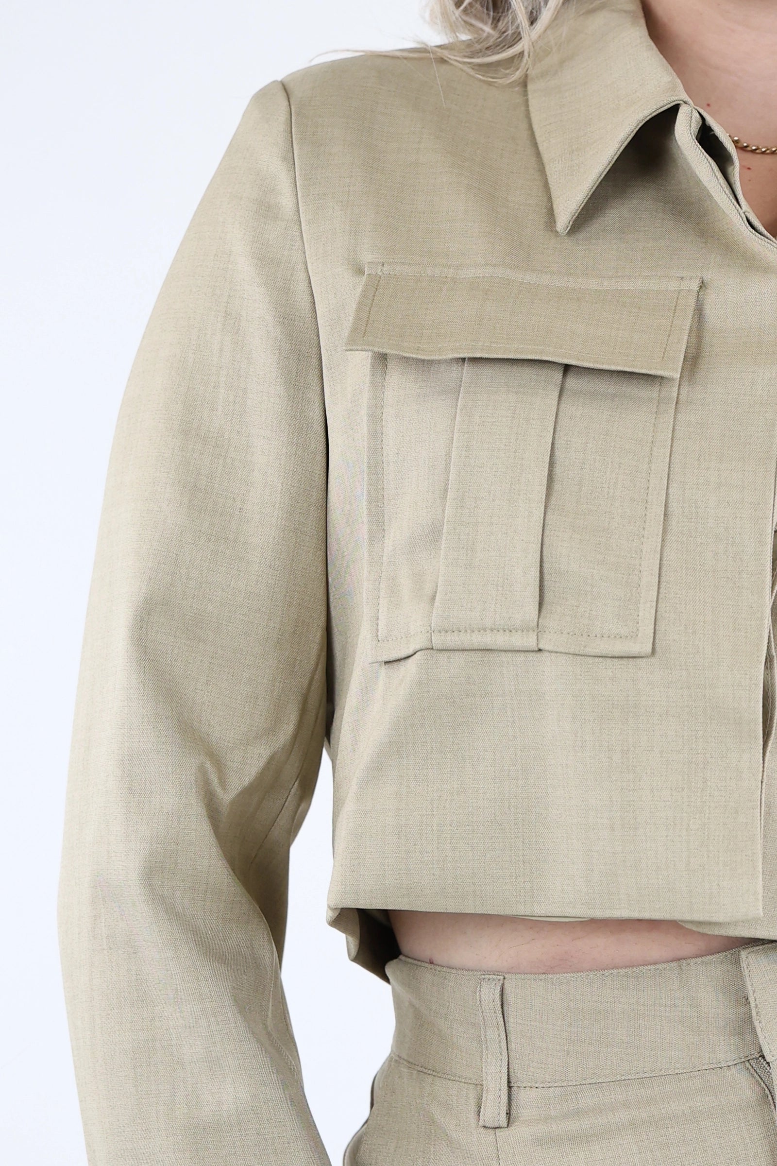 Kemishe cargo crop