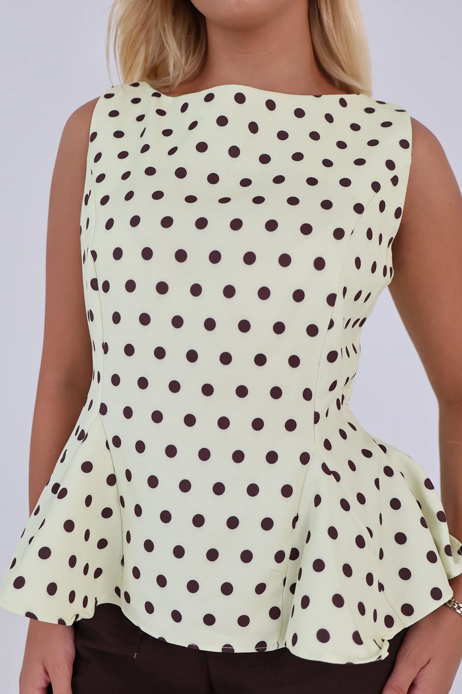 Maice yellow polka