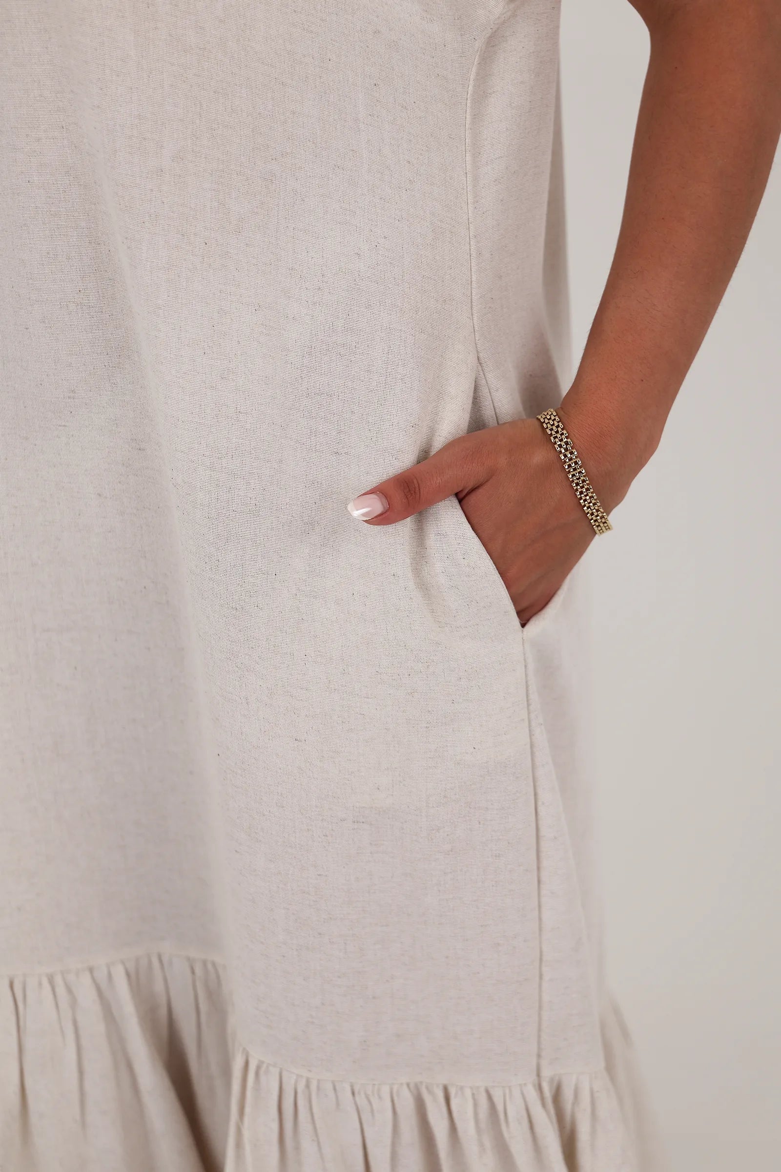Fustan lace trim