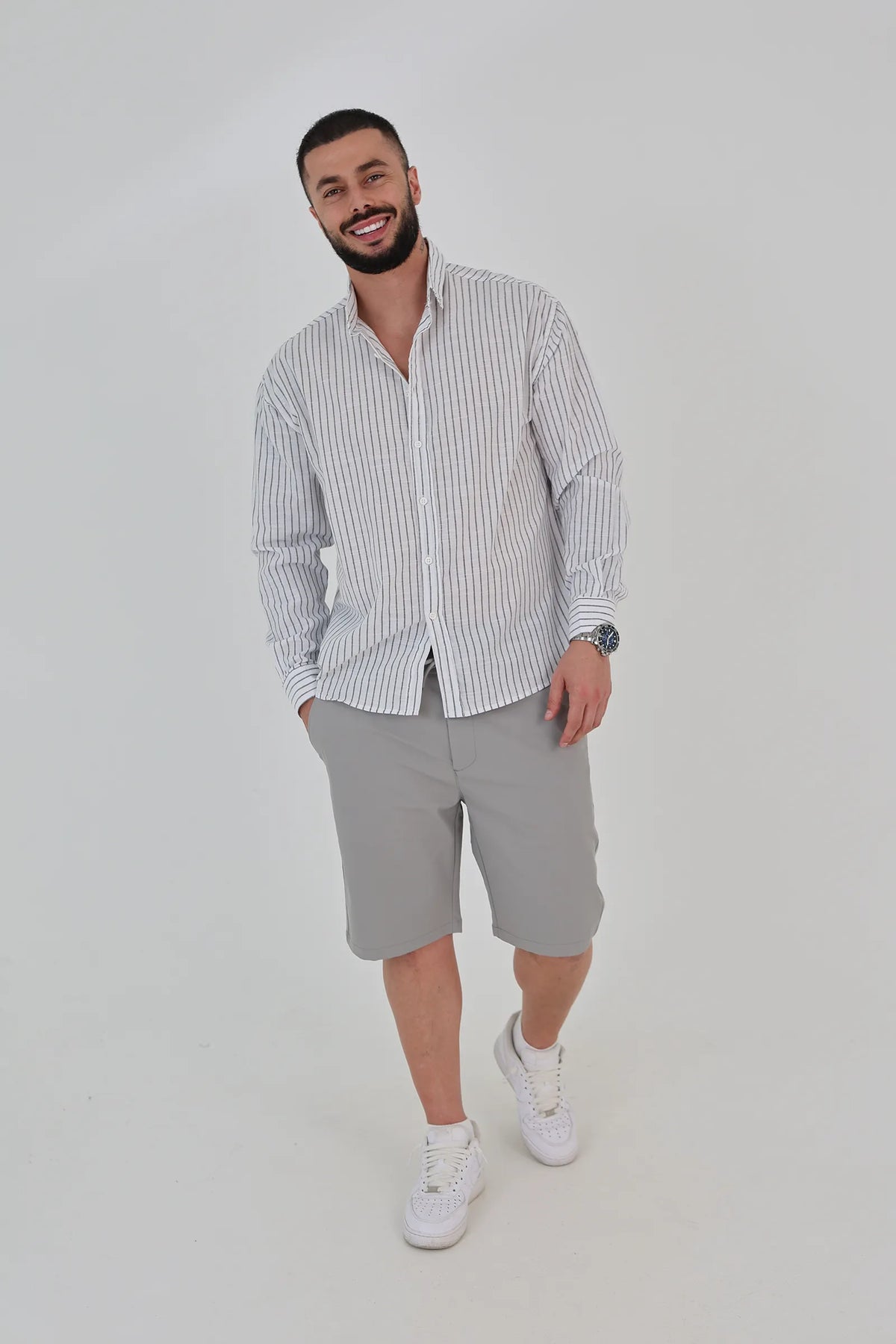Kemishe fine vertical stripe