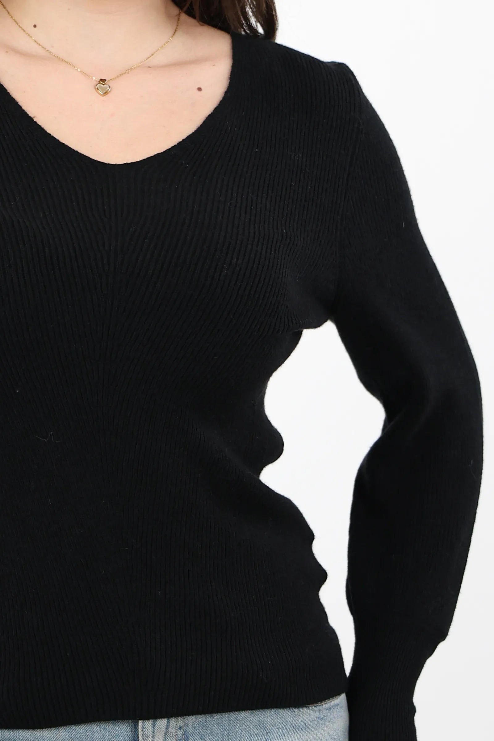 Xhemper chuba v-neck