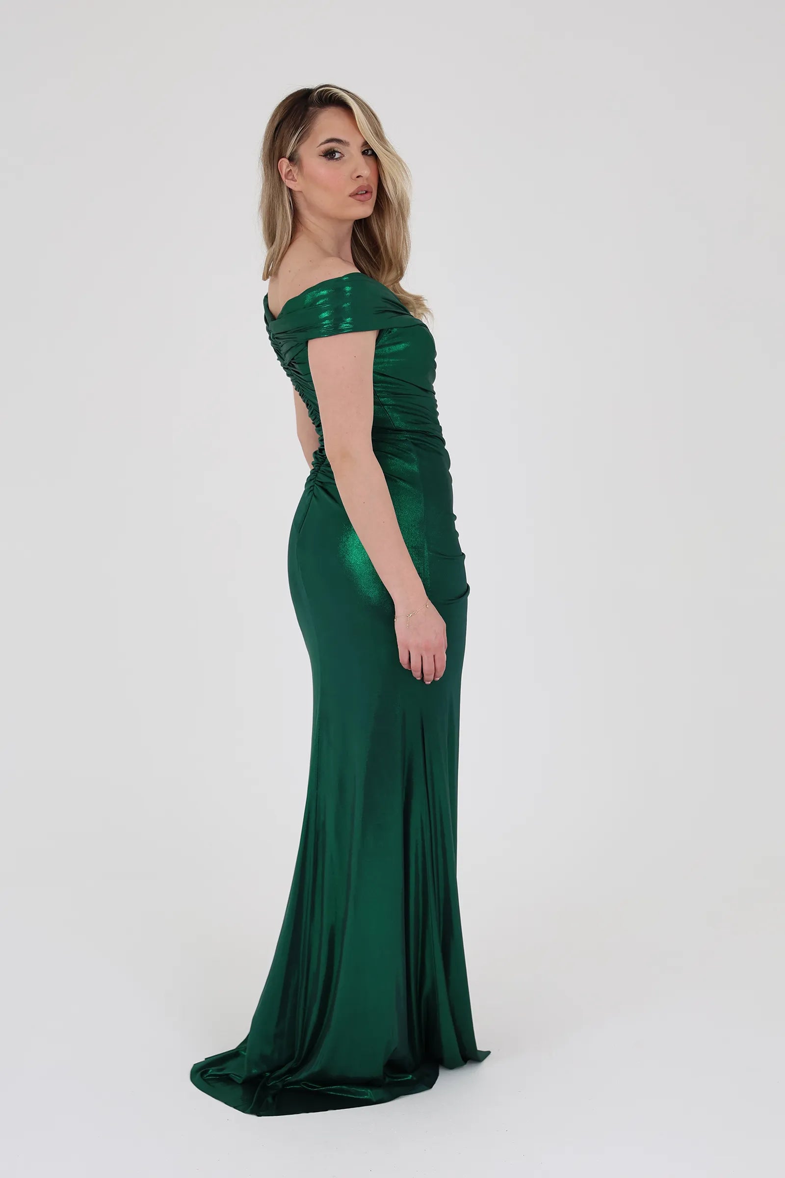 Fustan high slit