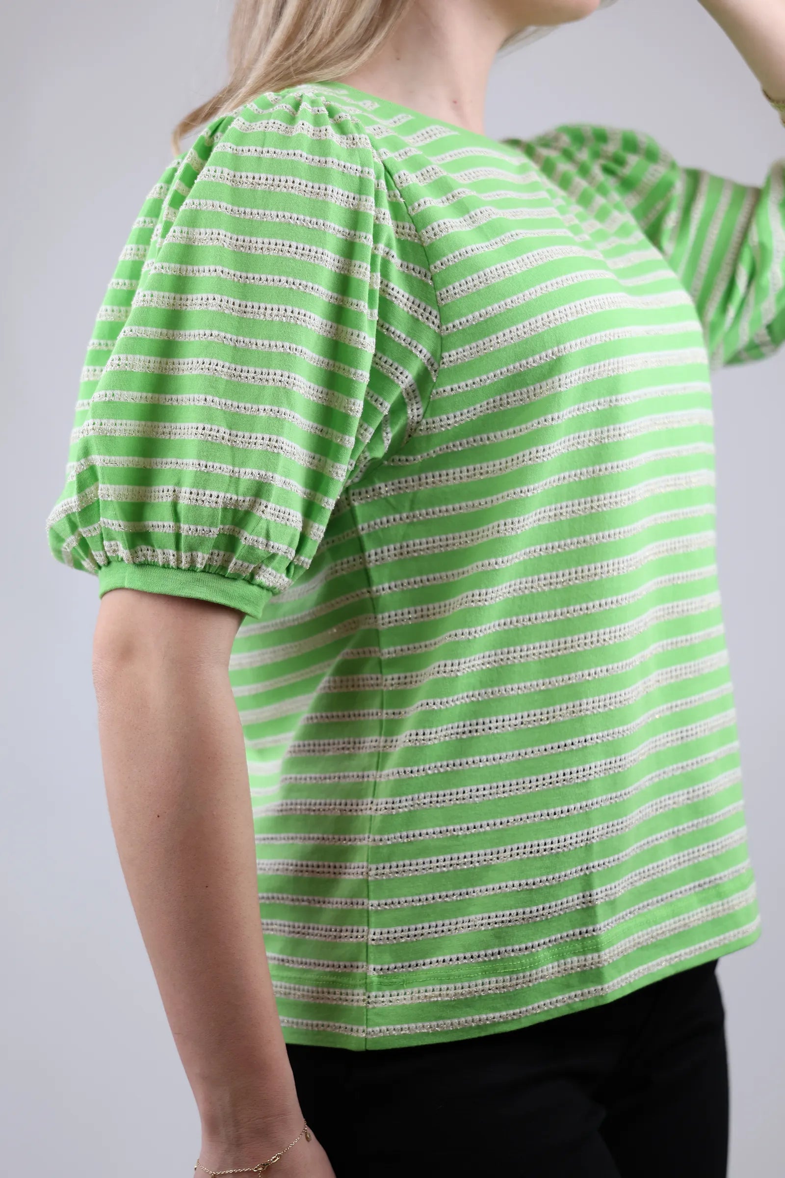 Maice striped puff