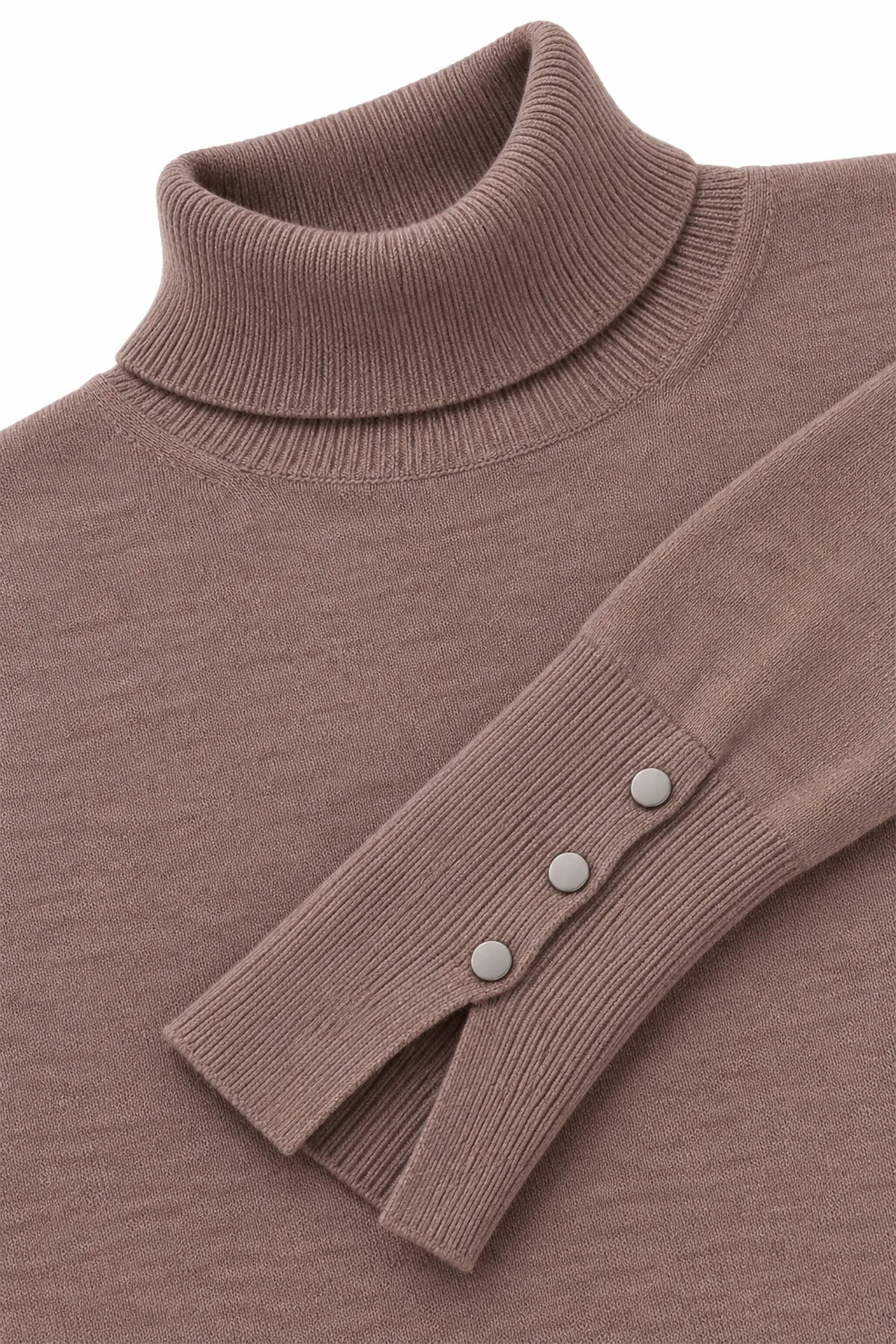 Rrollke mock neck top