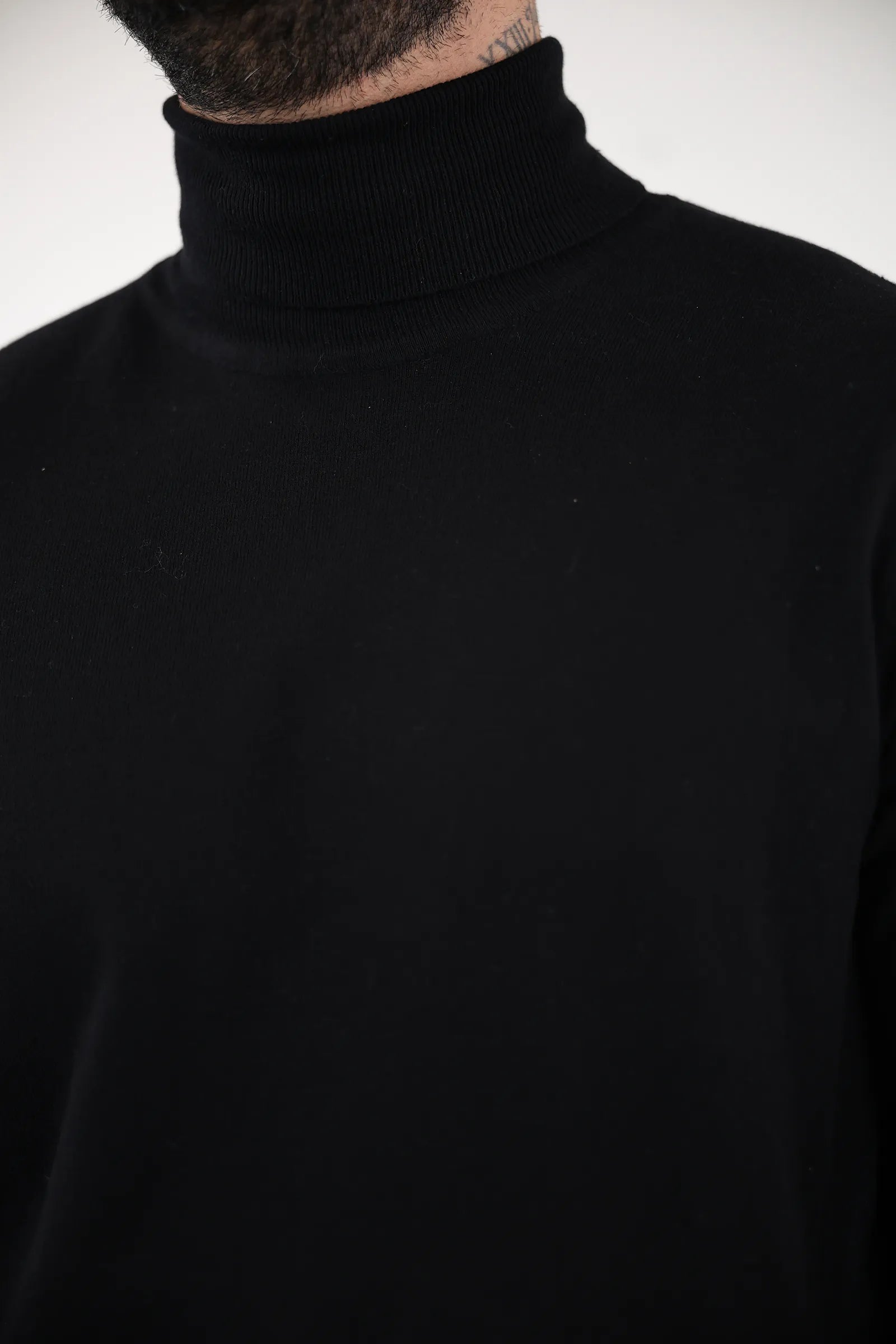 RROLLKË Polo Neck Sweater
