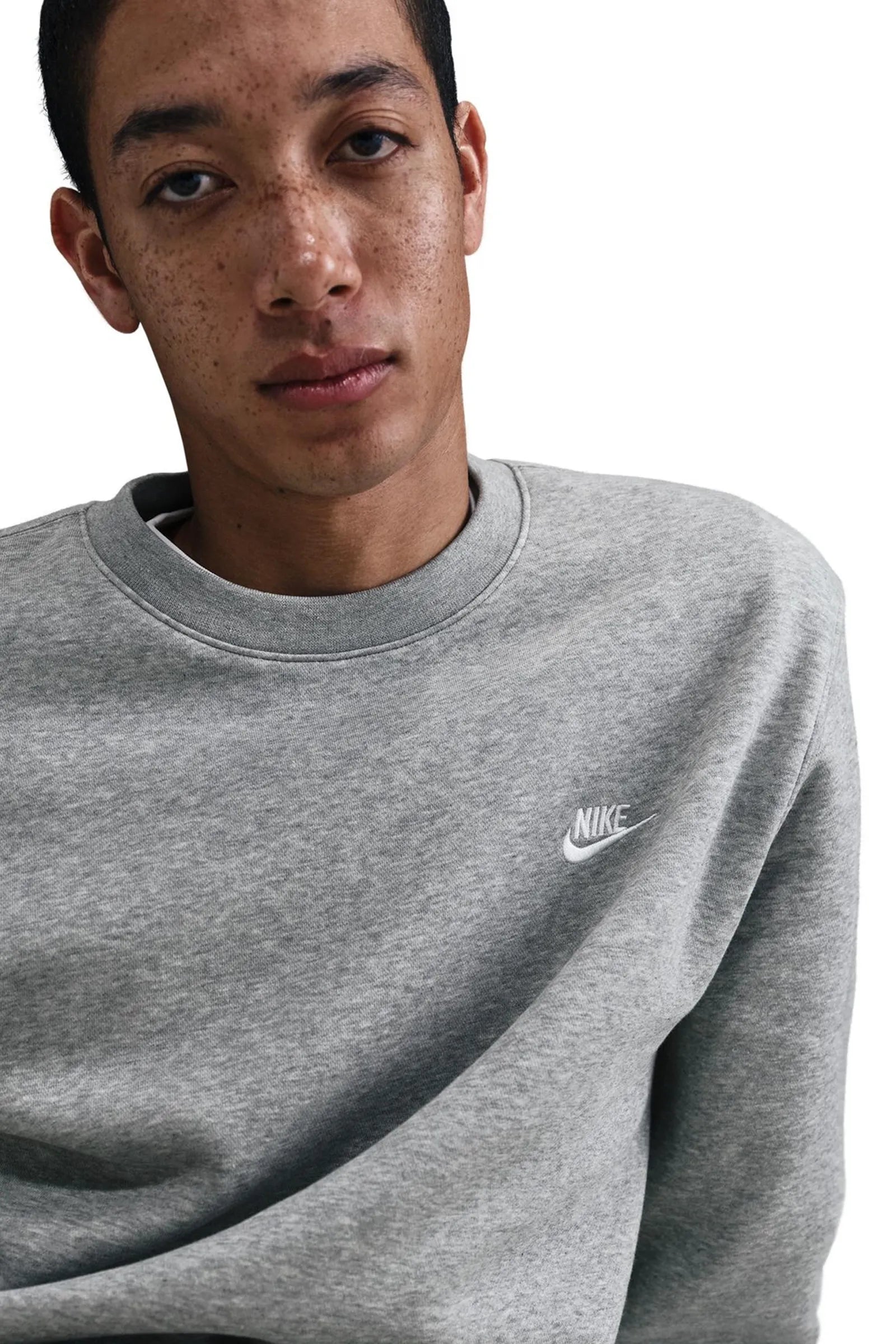 Duks nike club crew dark grey heather / white FN3886-063