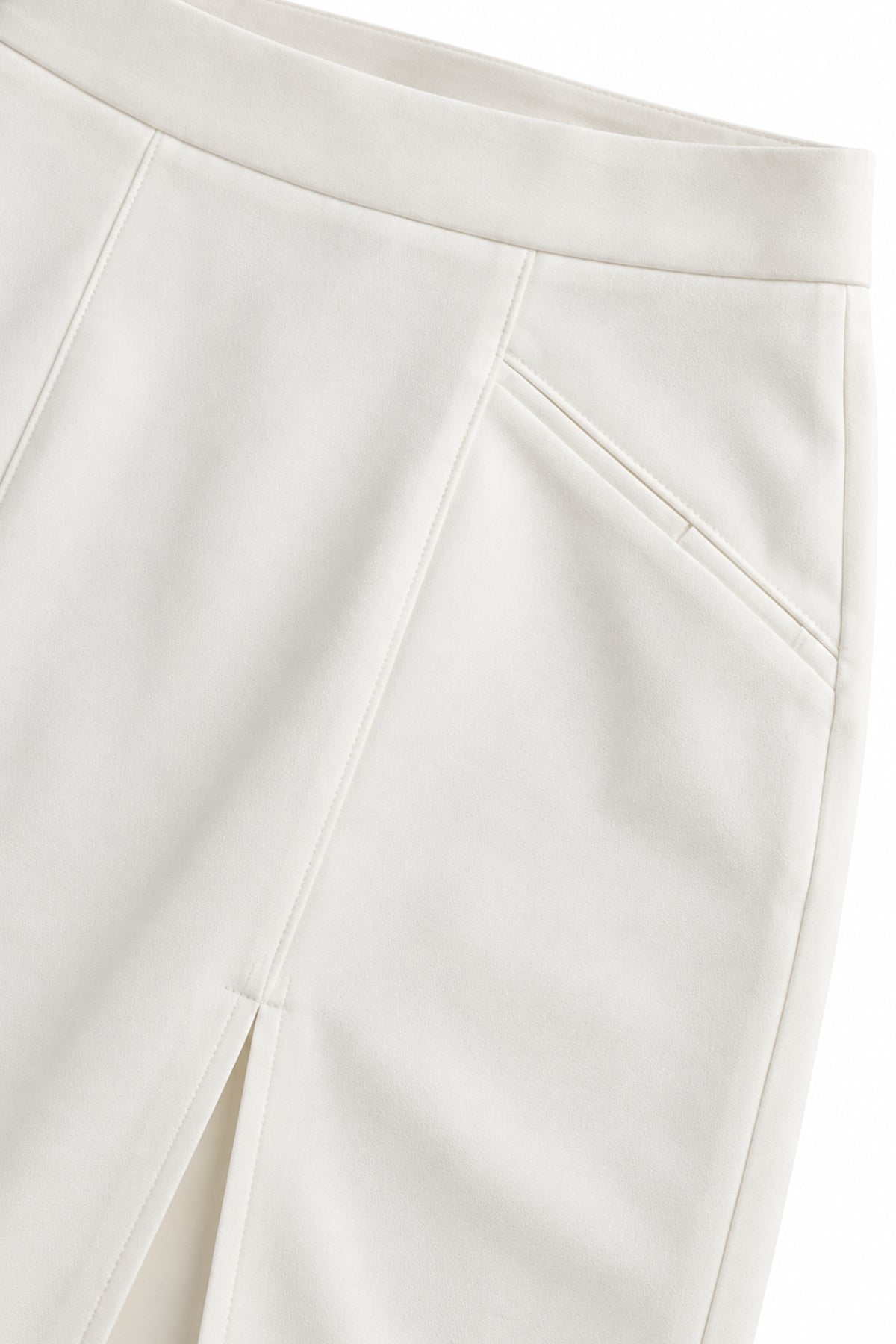 Fund off-white