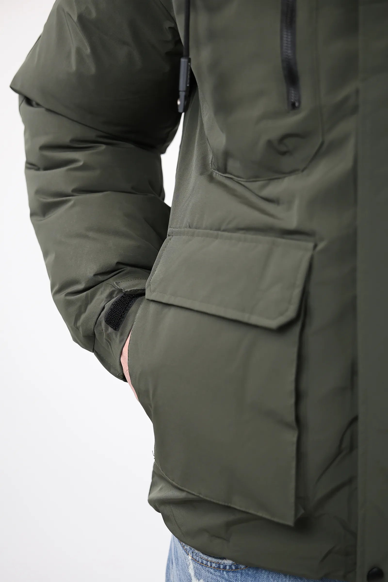 JAKNE Hooded Puffer Jacket