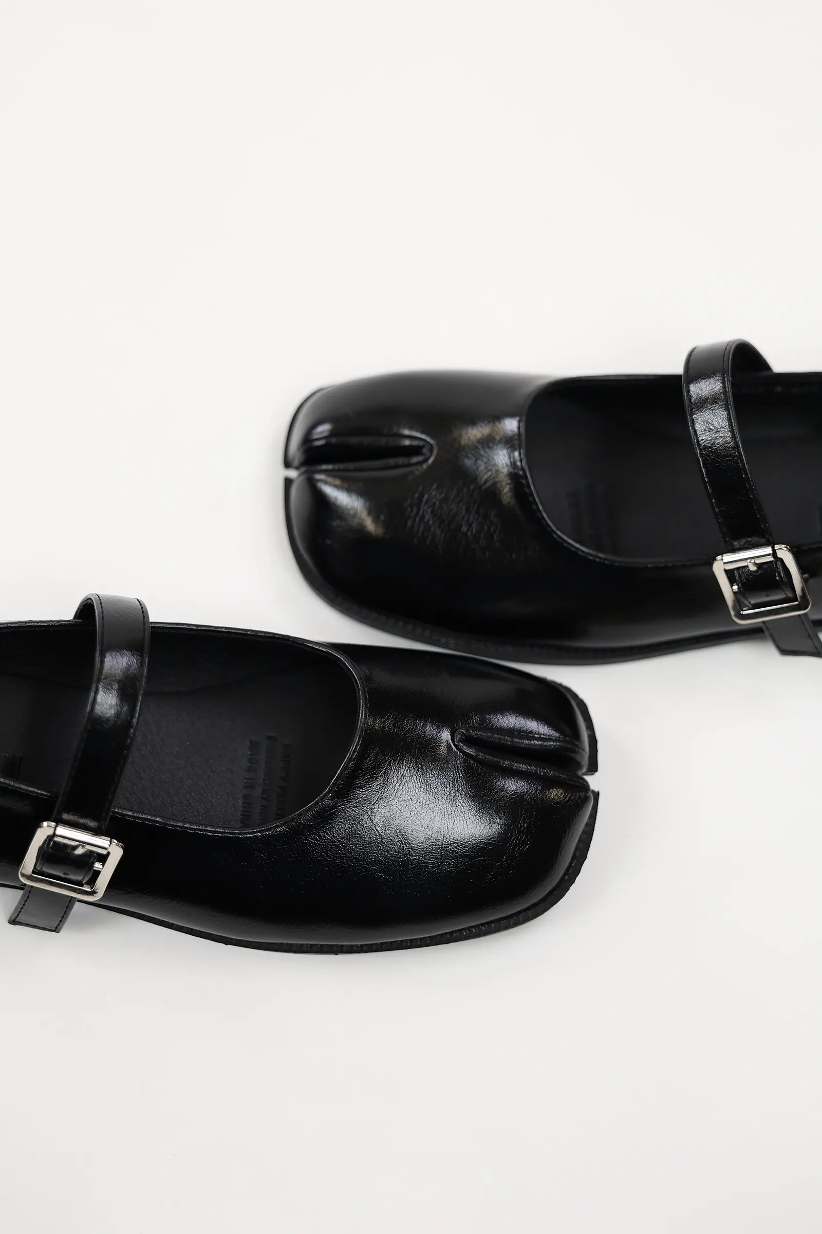 KËPUCË SPLIT TOE