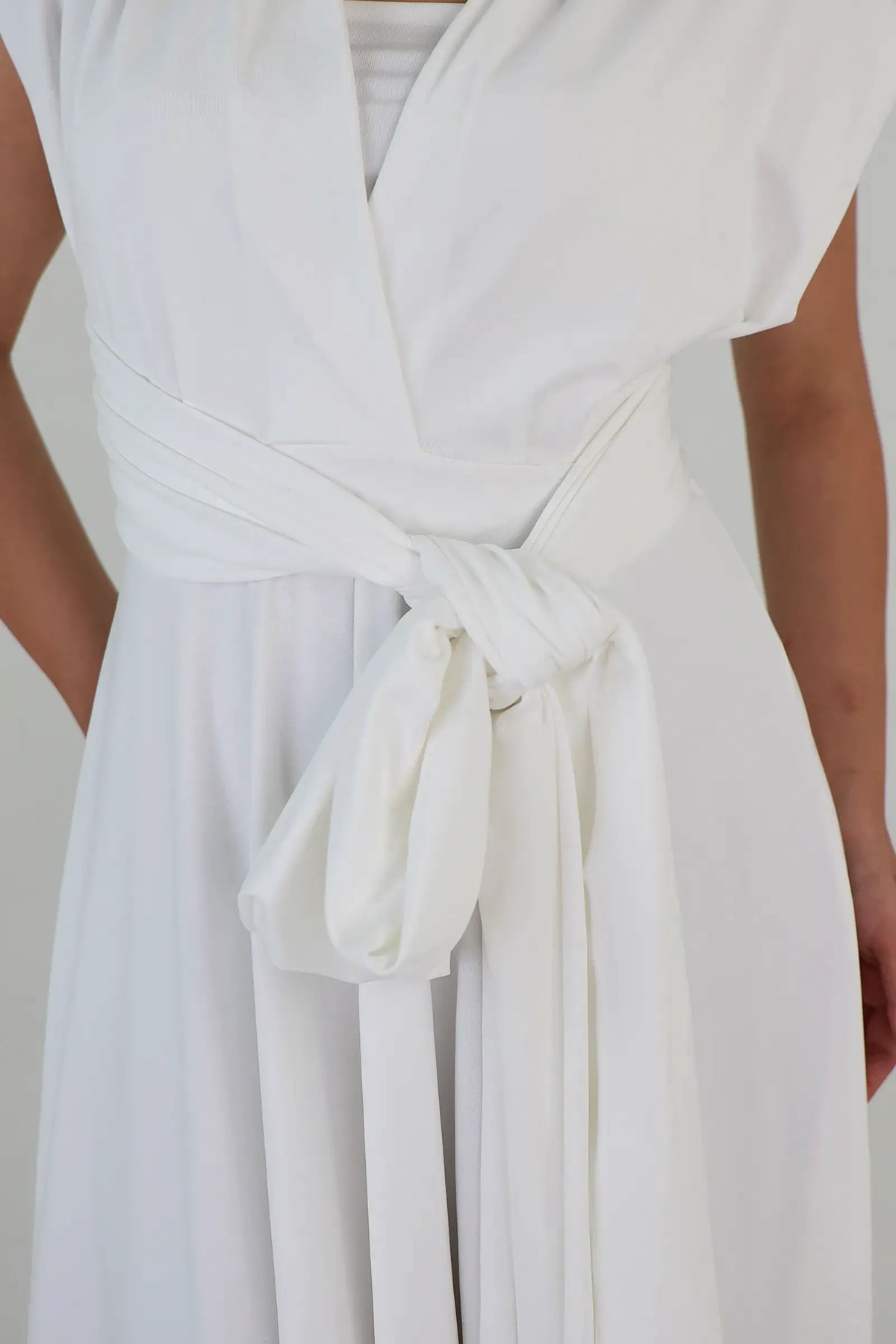 Fustan white wrap