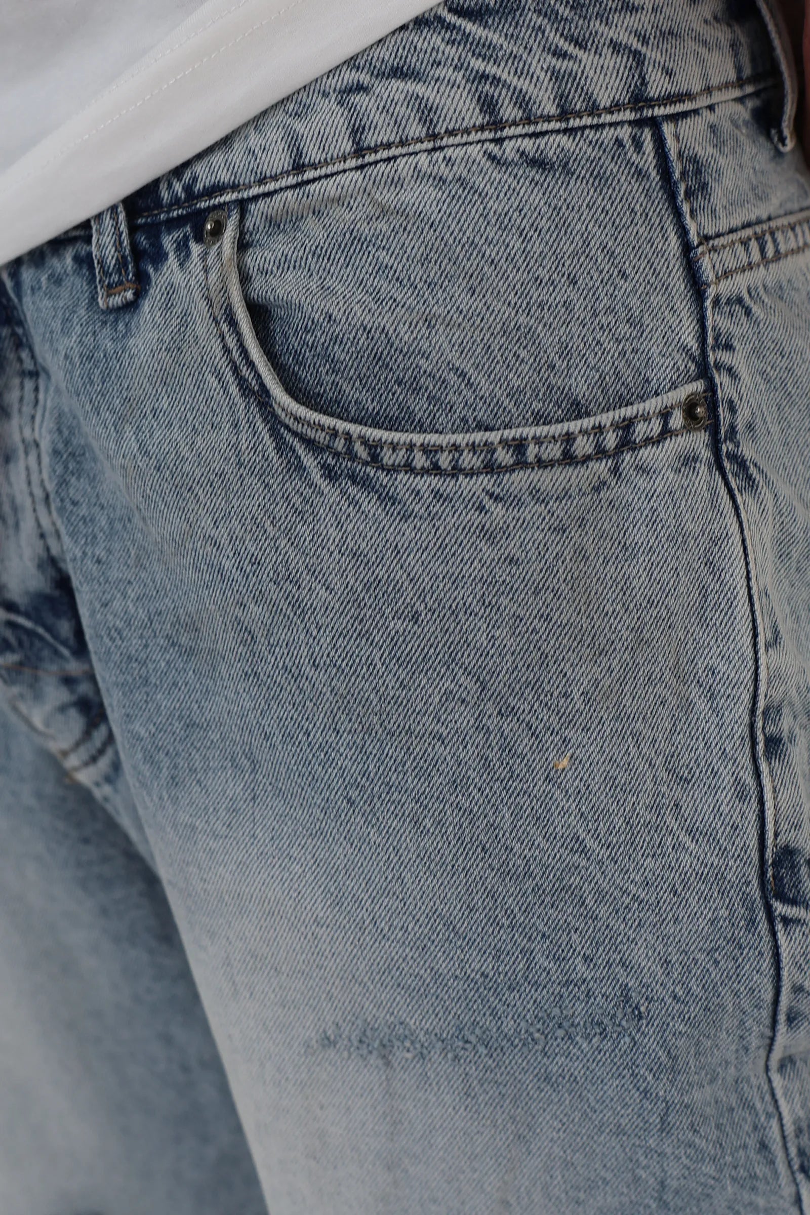 Farmerka ripped denim