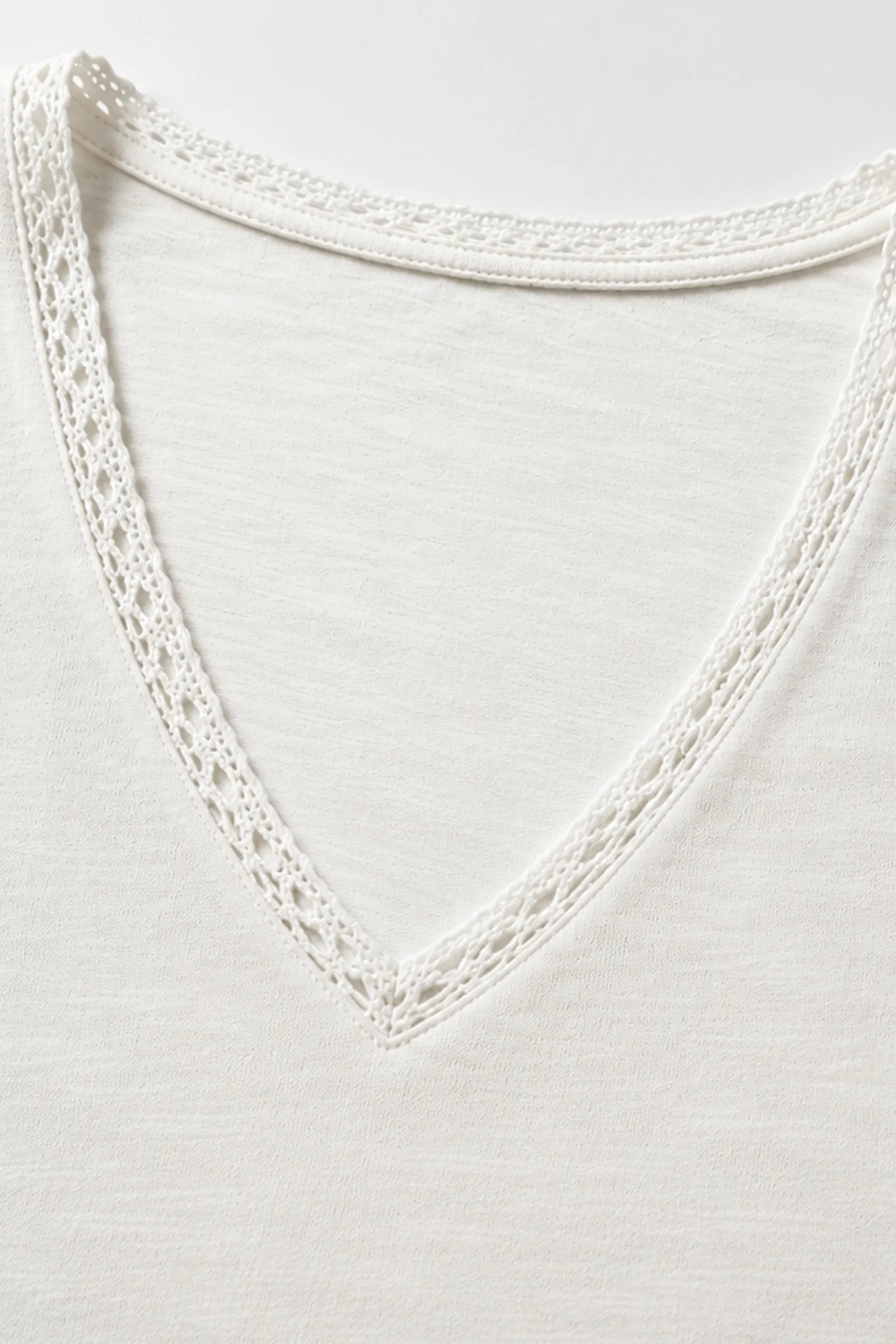Maice v neck tee