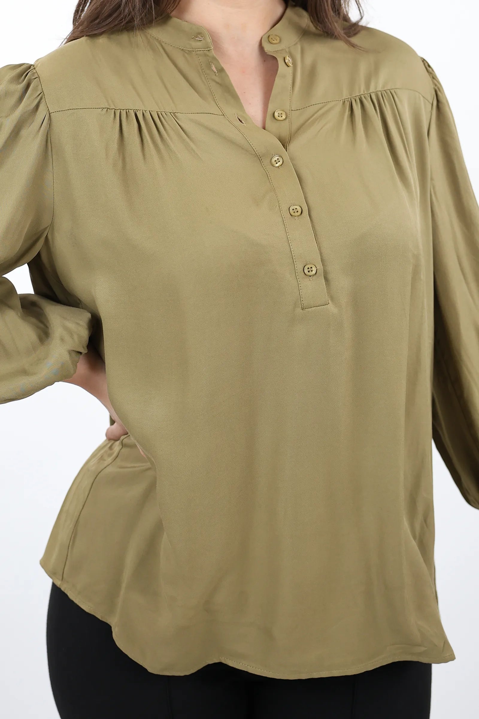 KËMISHË Mandarin Collar