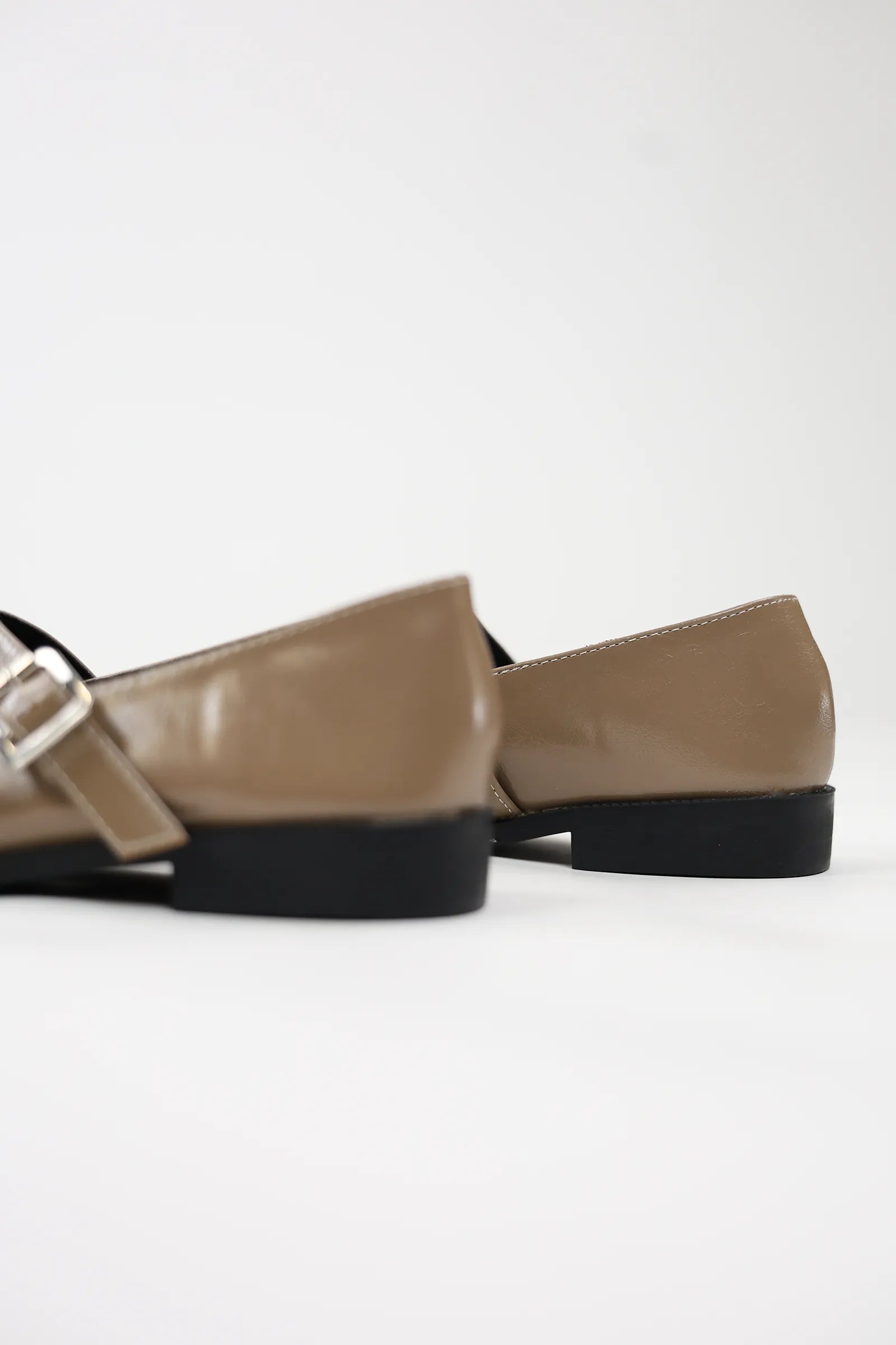 KËPUCË SPLIT TOE