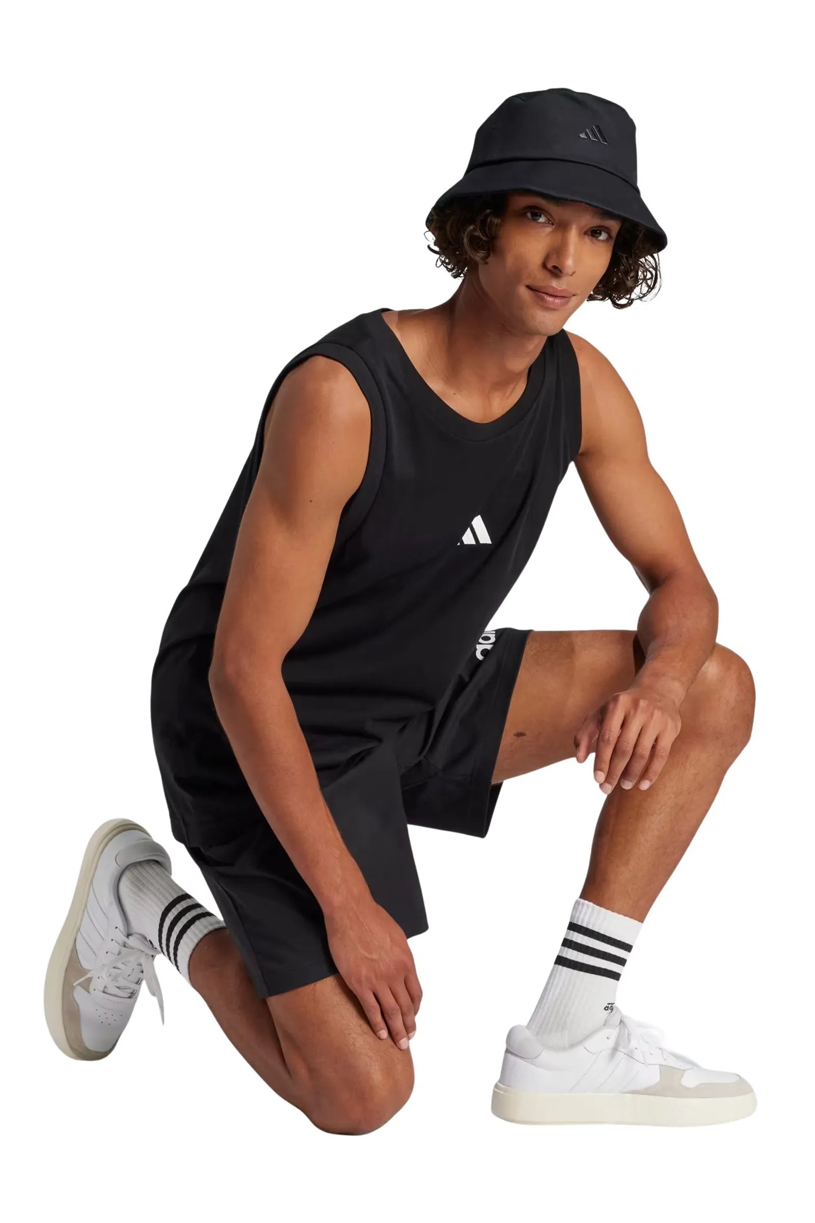 Maice adidas essentials small logo tanks top JE8986