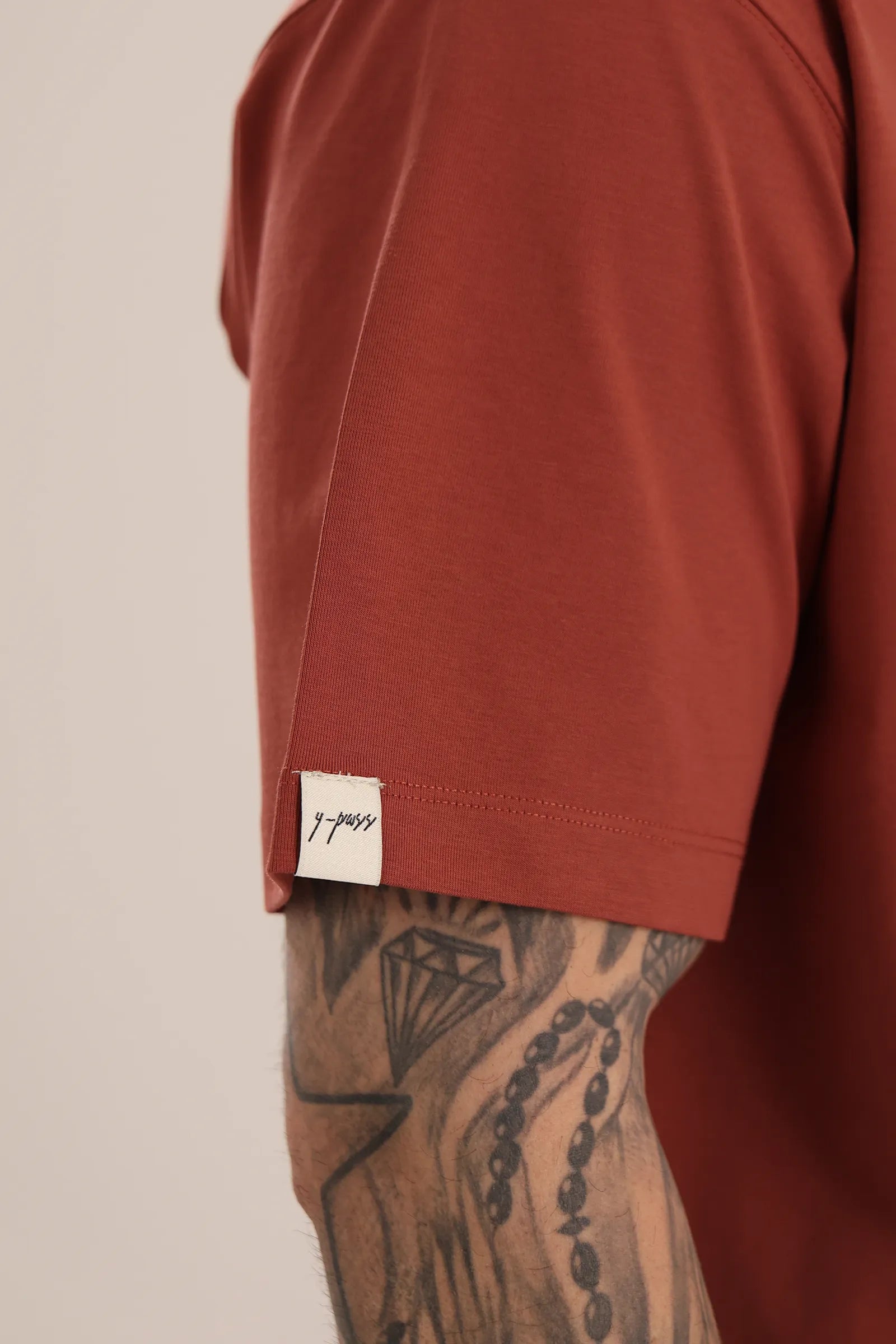 Maice rust tee