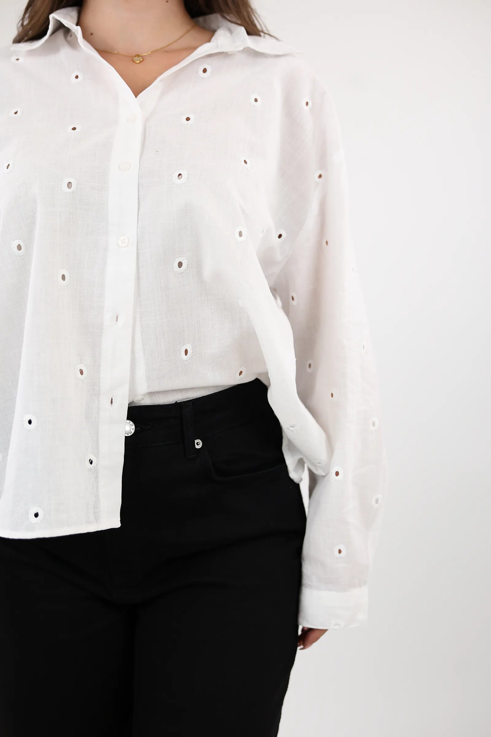 KËMISHË EYELET