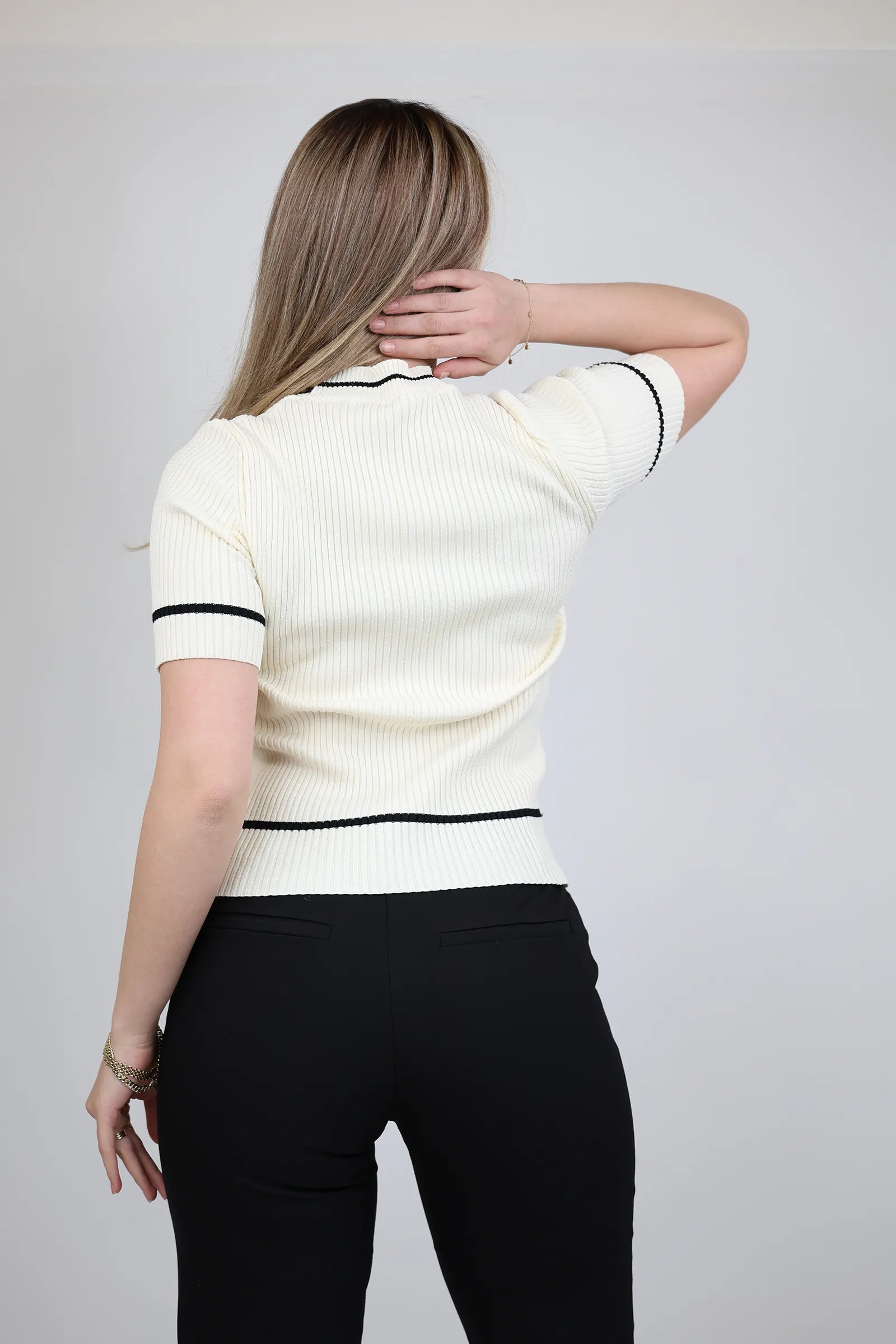 Maice stripe detail