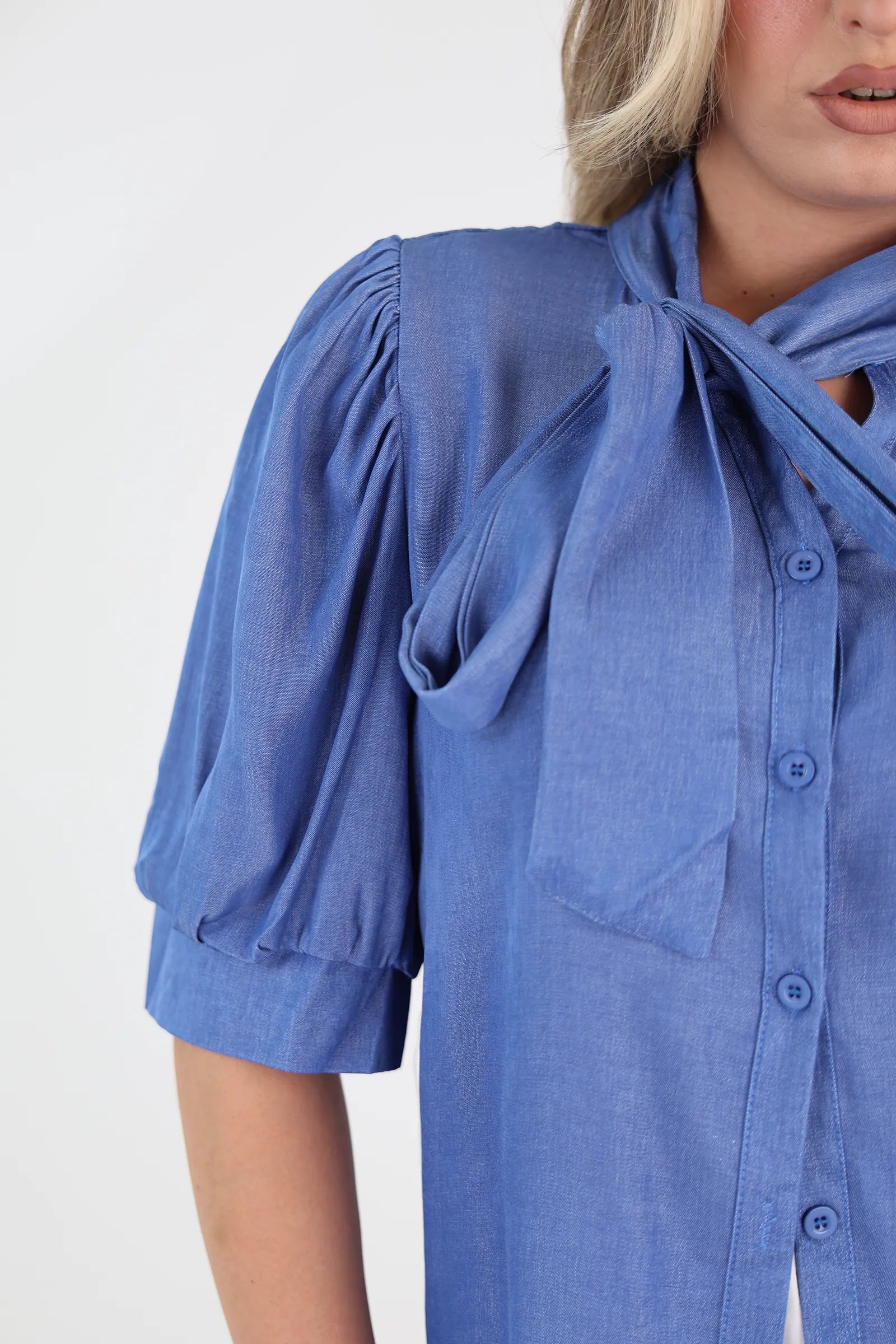 Kemishe blue tie neck