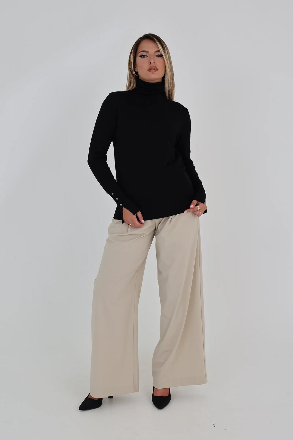 Rrollke mock neck top