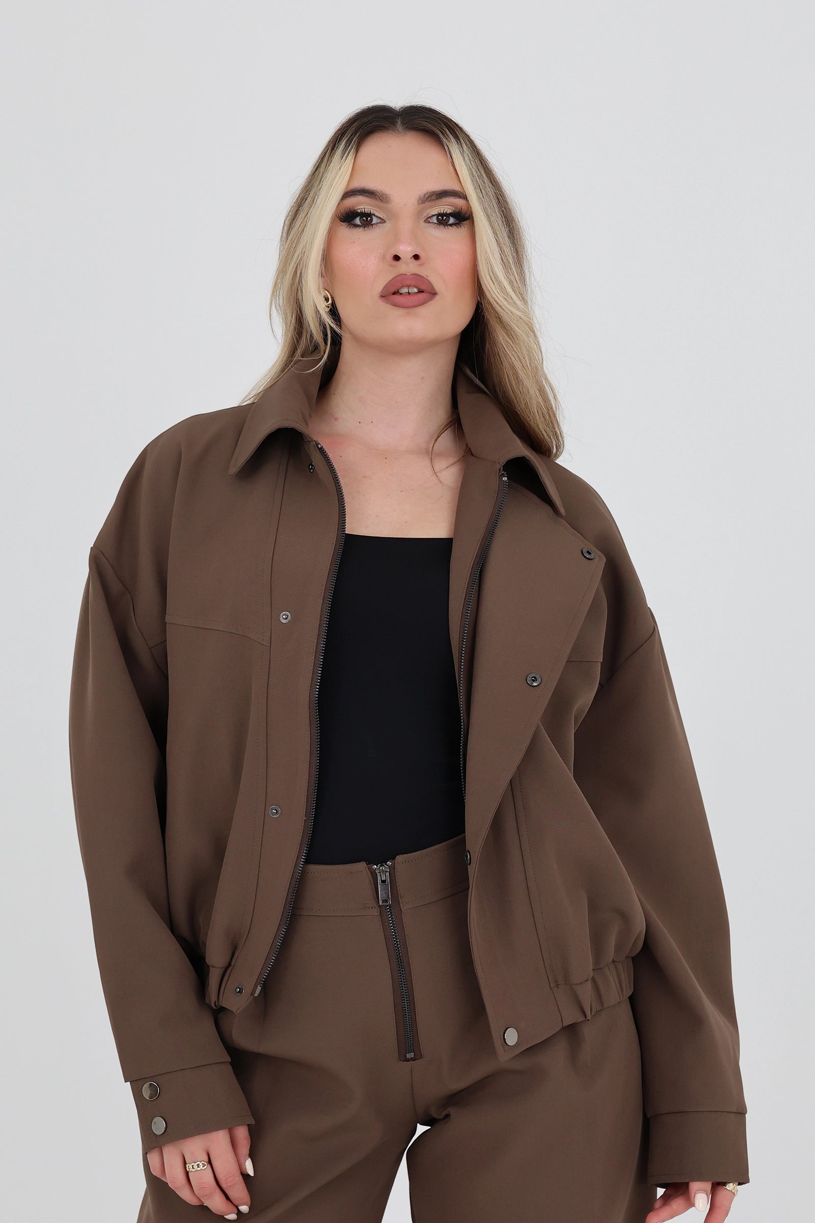 Jakne side slit pockets