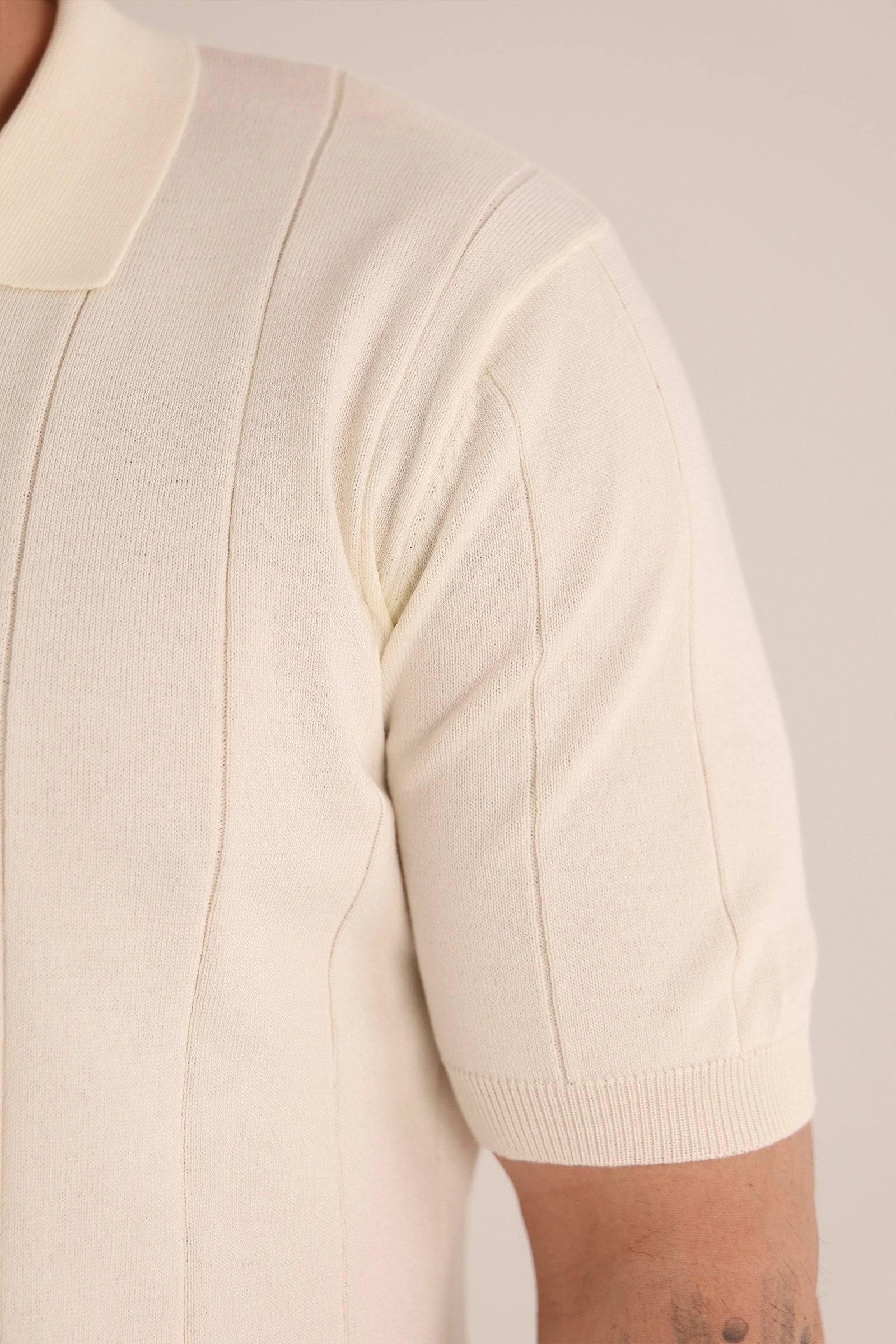 Maice open collar