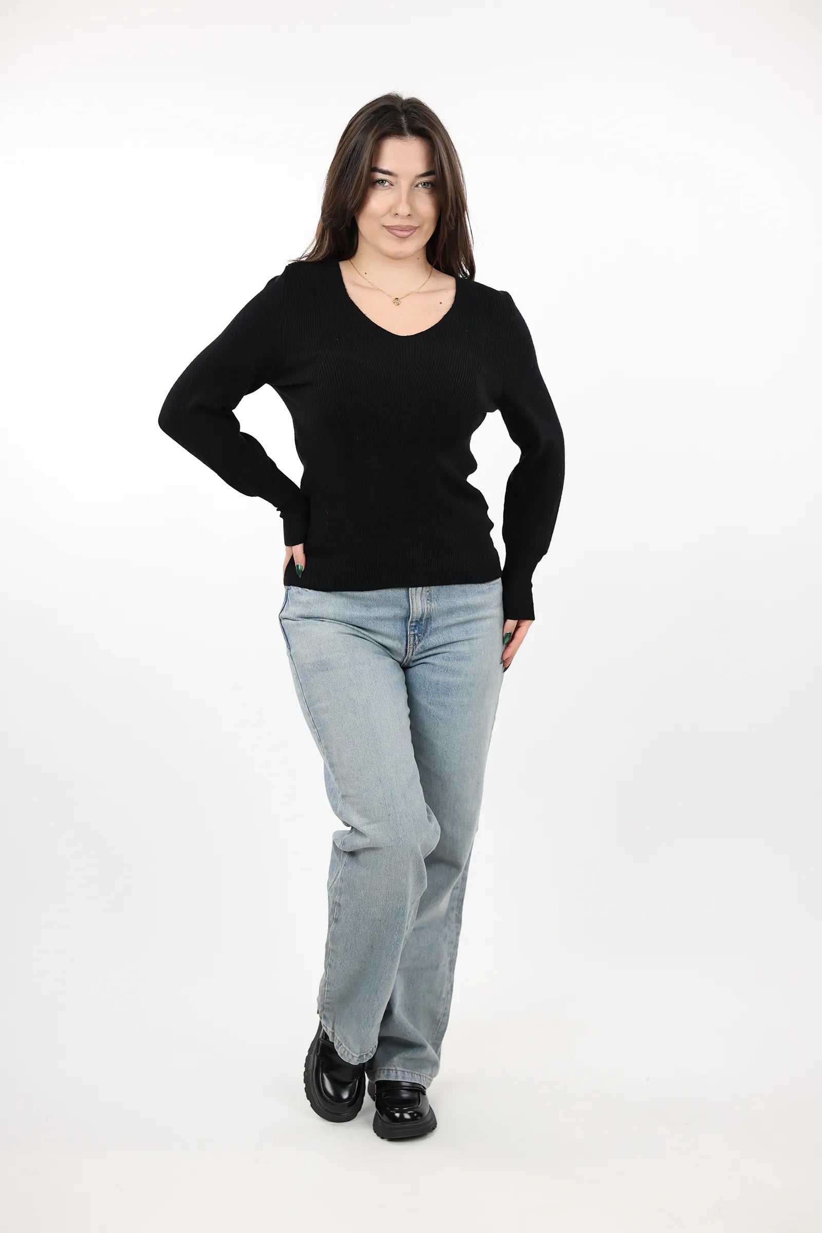 Xhemper chuba v-neck