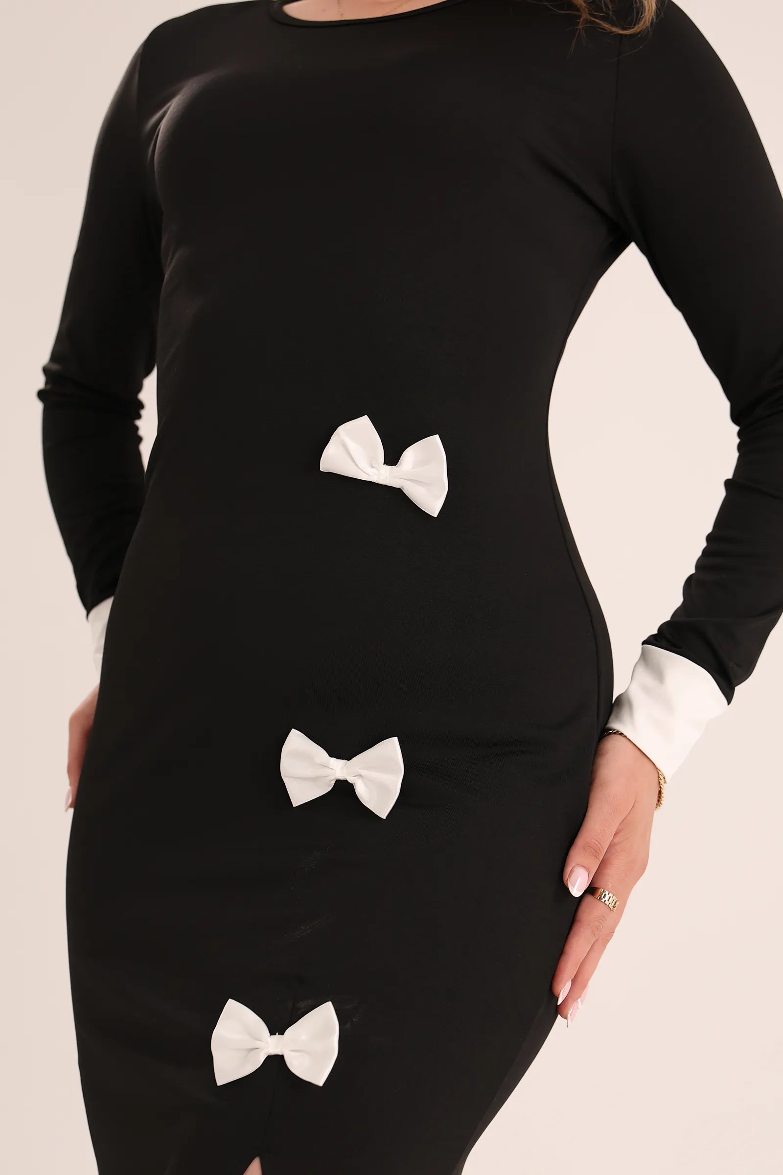Fustan contrast cuff