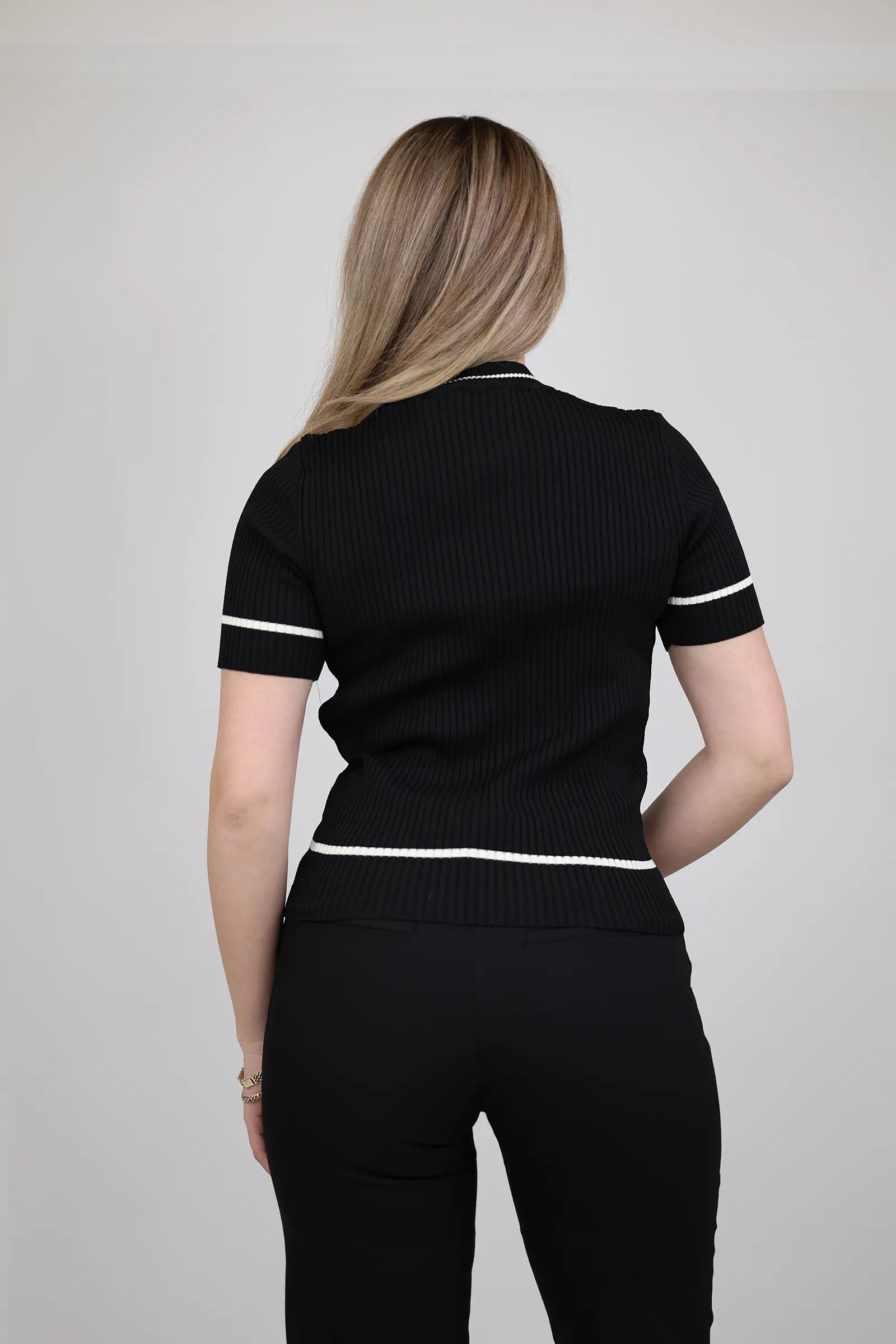 Maice stripe detail