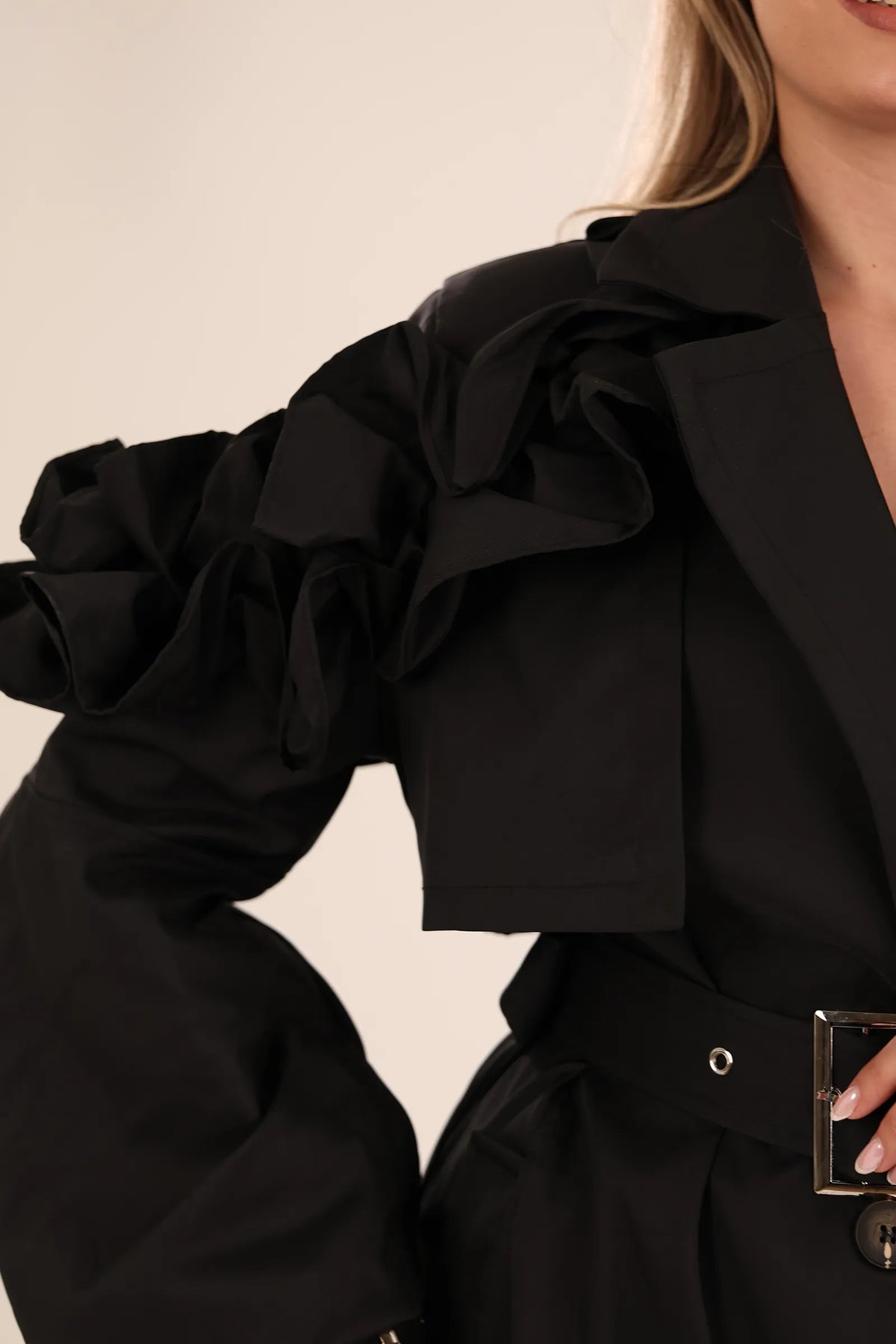 Mantil oversized ruffle