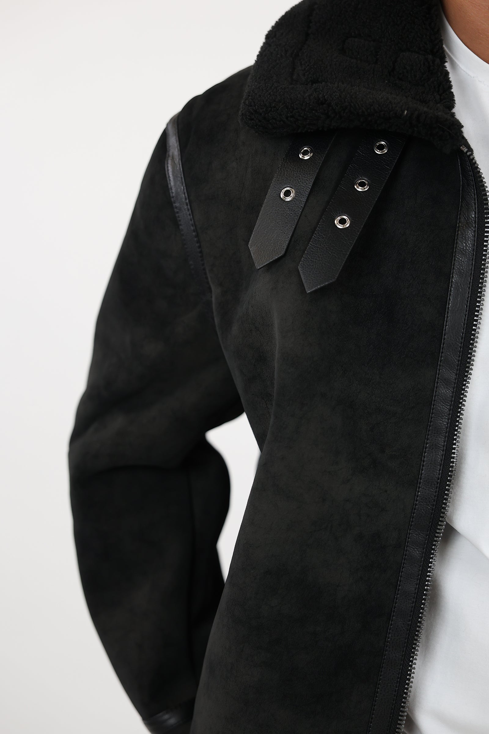 JAKNE SHEARLING