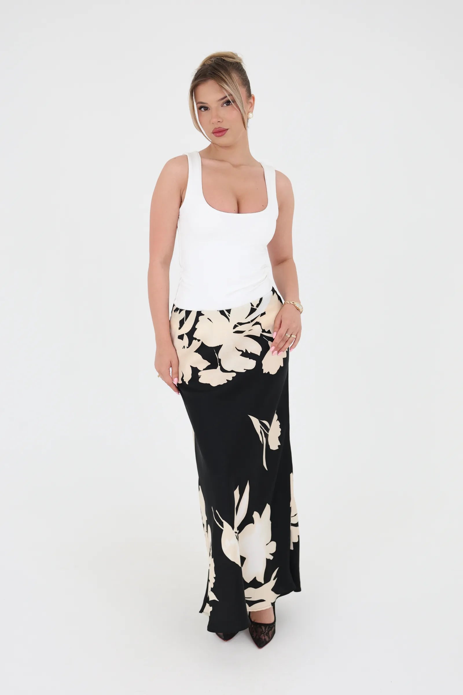 Fund floral satin