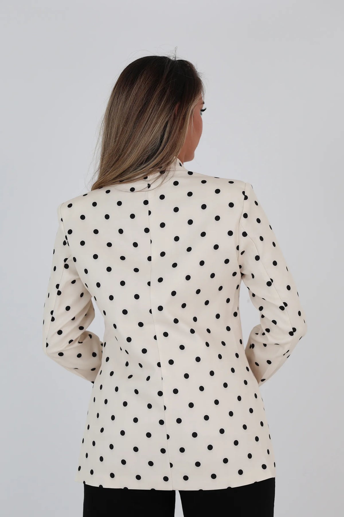 Sako black polka dots