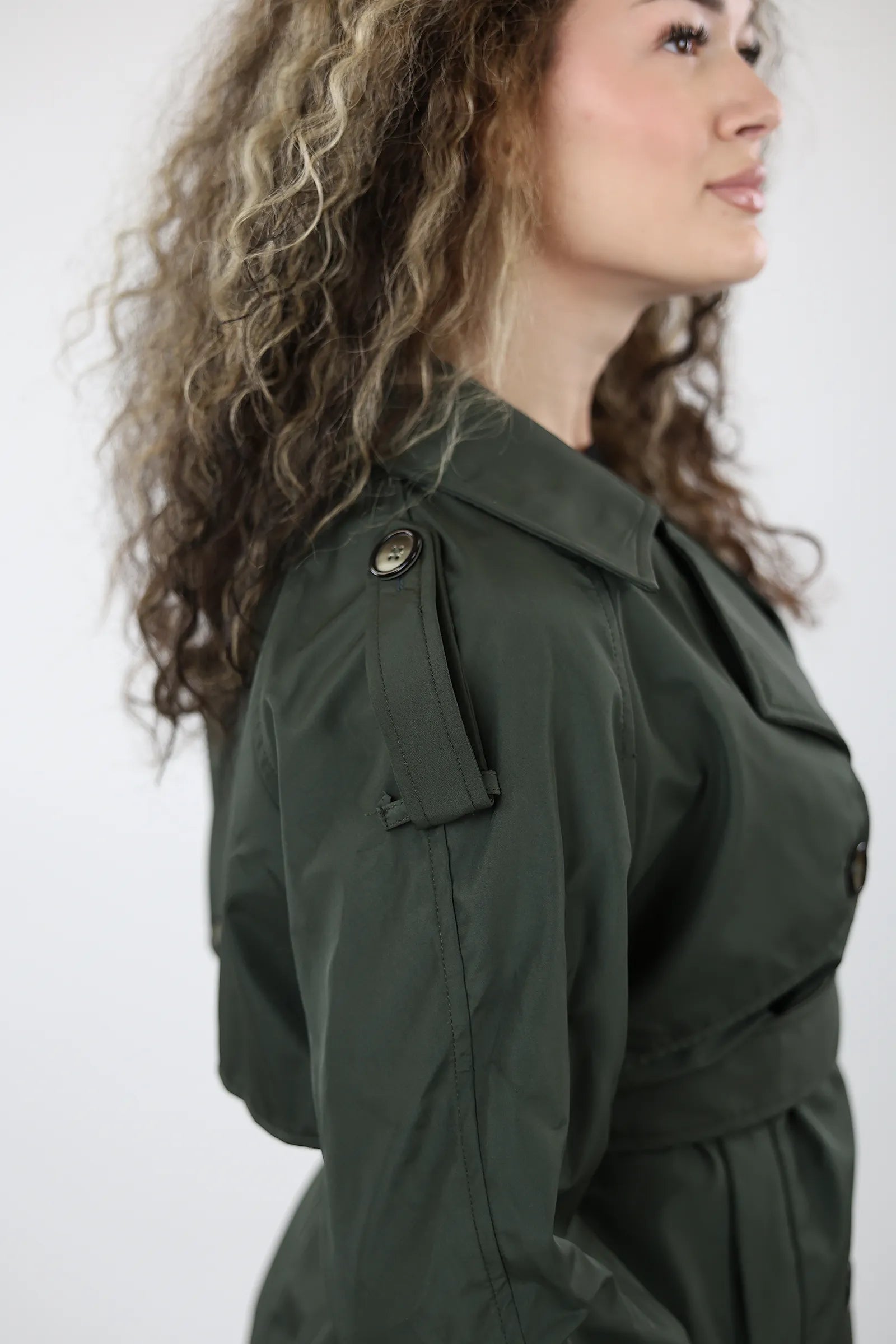 MANTIL URBAN TRENCH