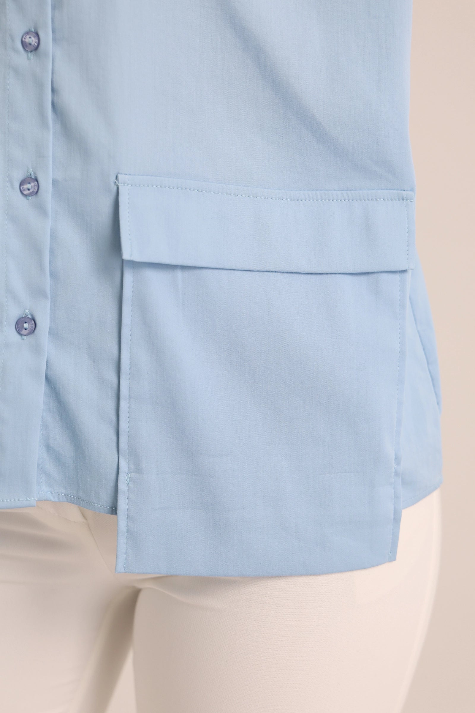 Kemishe blue button down