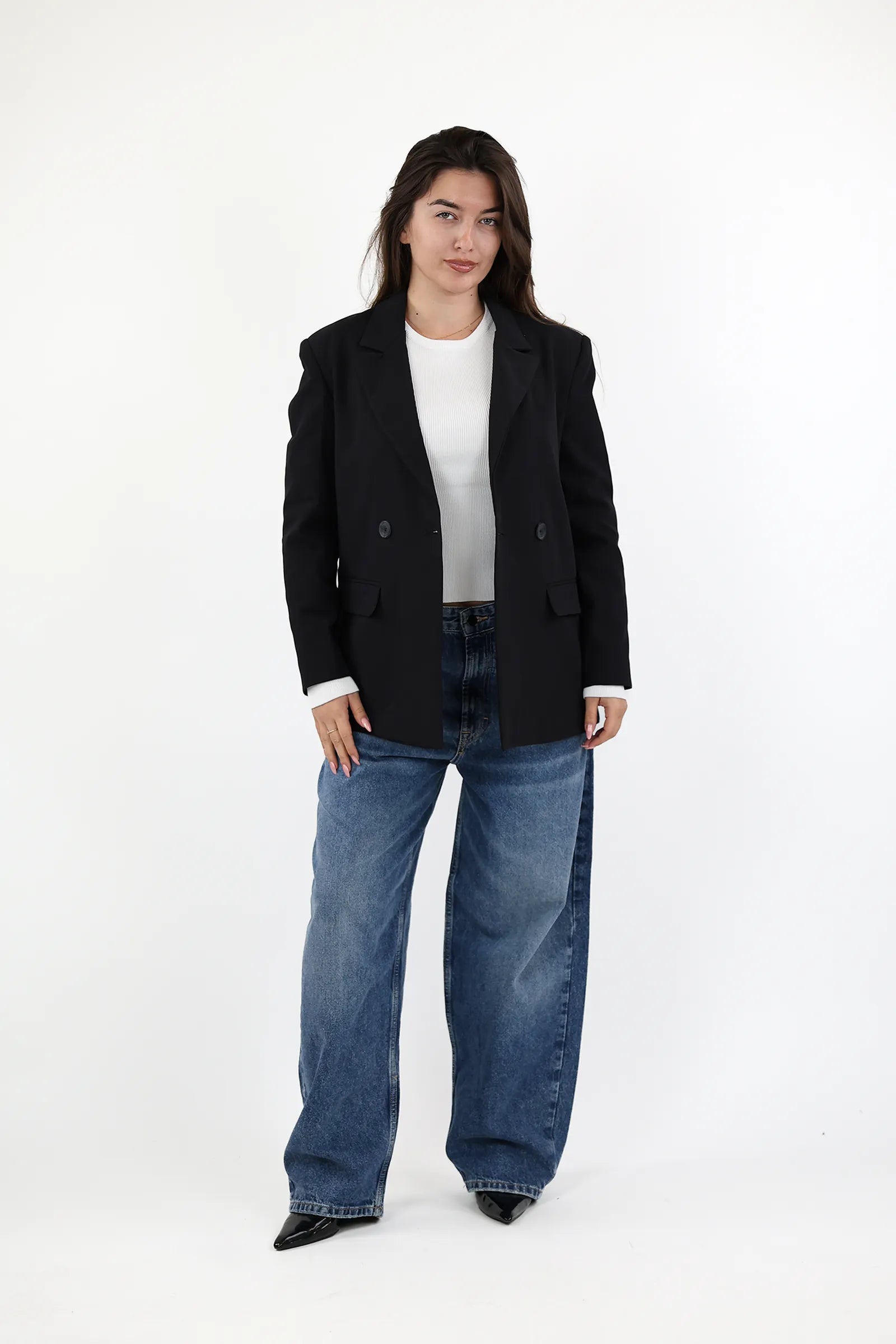 SAKO BUTTON BLACK